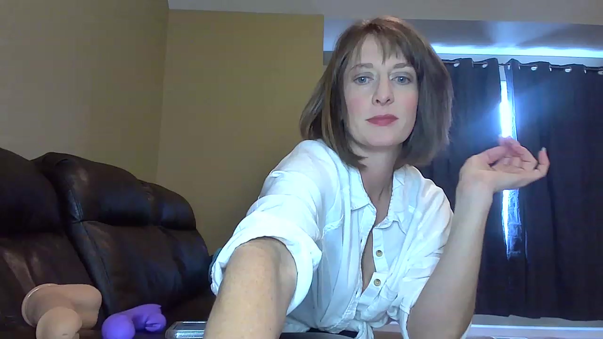 Gallery image thumbnail from sexfiendtiff4's myfreecams stream on, 11/18/2022, 16:06 image 15 of 20