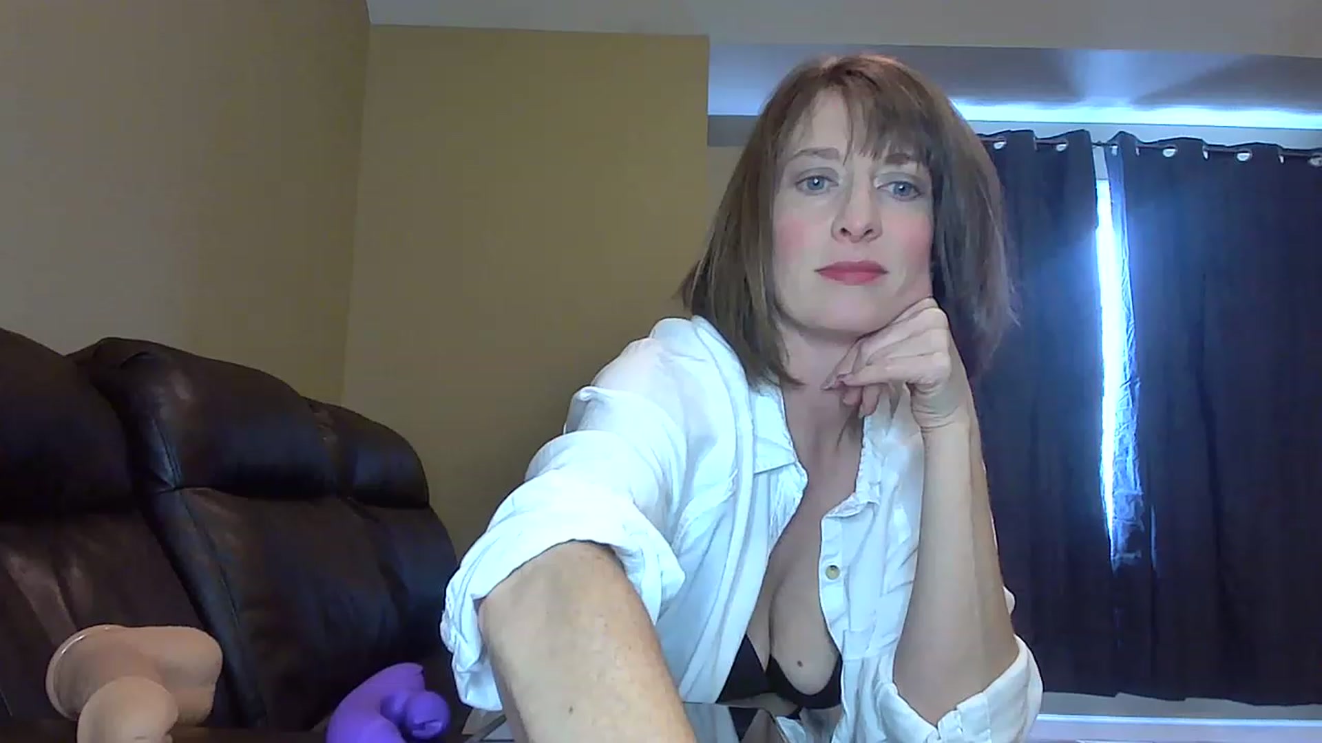 Gallery image thumbnail from sexfiendtiff4's myfreecams stream on, 11/18/2022, 16:06 image 10 of 20