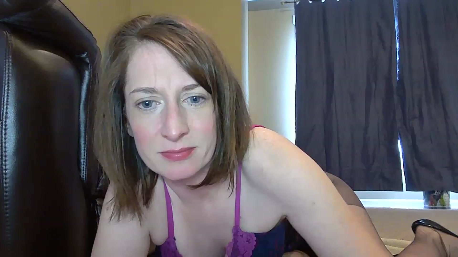 Gallery image thumbnail from sexfiendtiff4's myfreecams stream on, 01/10/2023, 19:51 image 15 of 20