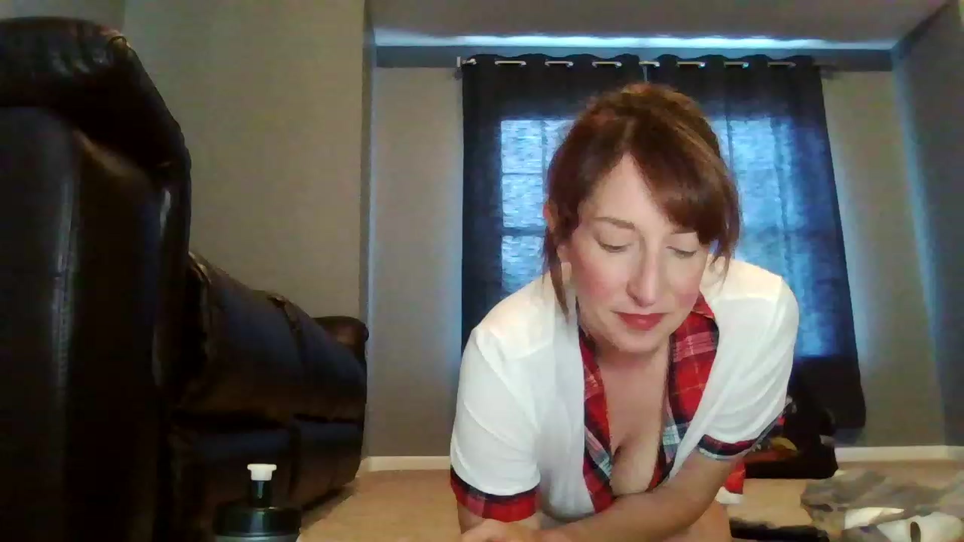 Gallery image thumbnail from sexfiendtiff4's myfreecams stream on, 06/19/2023, 15:30 image 4 of 20