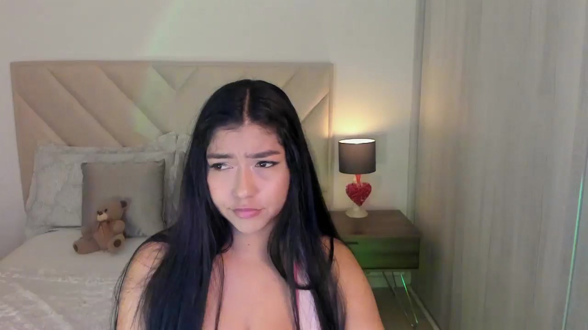 Gallery image thumbnail from sexyALISOM's myfreecams stream on, 04/01/2025, 10:20 image 20 of 20
