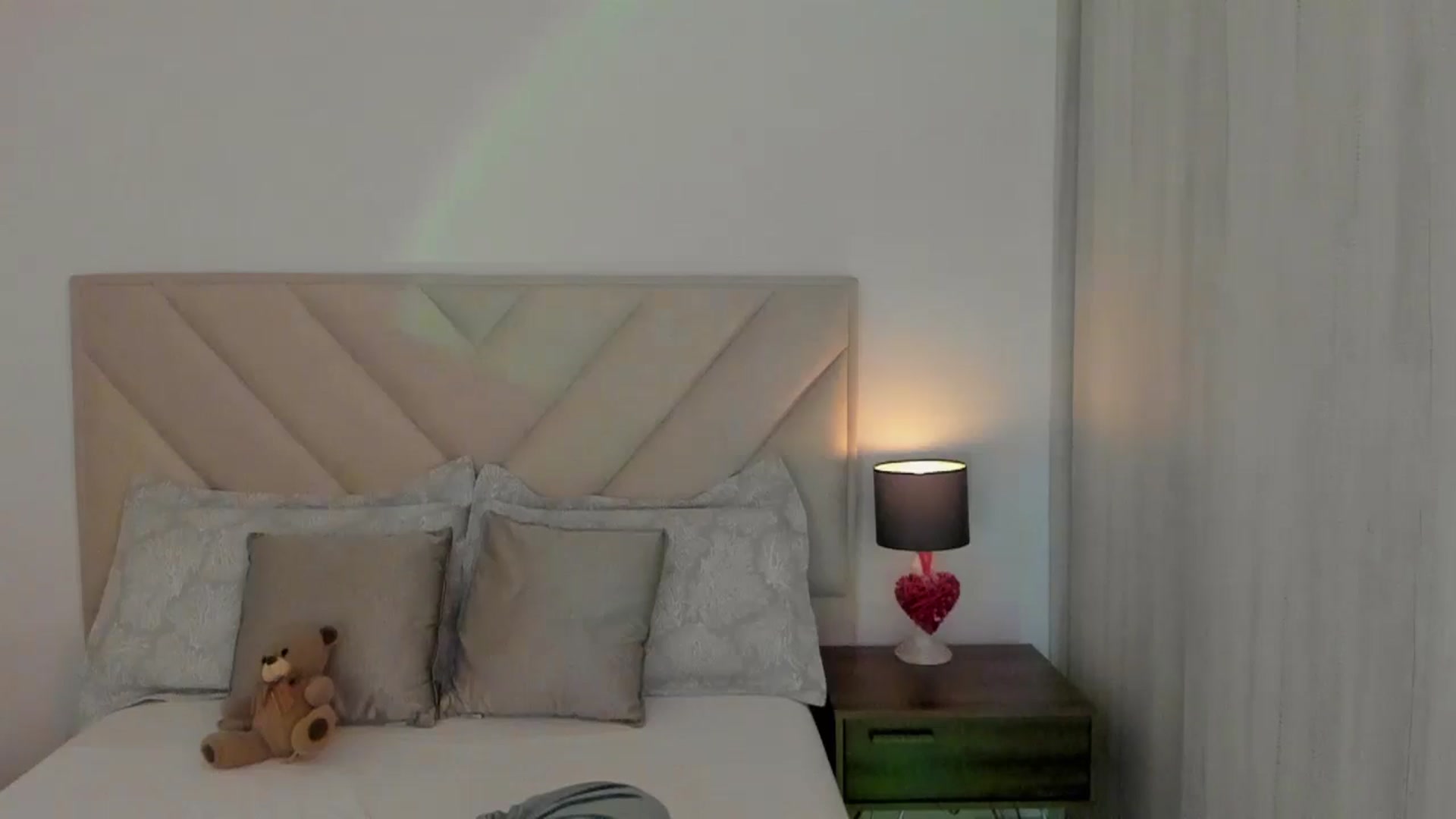Gallery image thumbnail from sexyALISOM's myfreecams stream on, 04/01/2025, 14:39 image 15 of 20