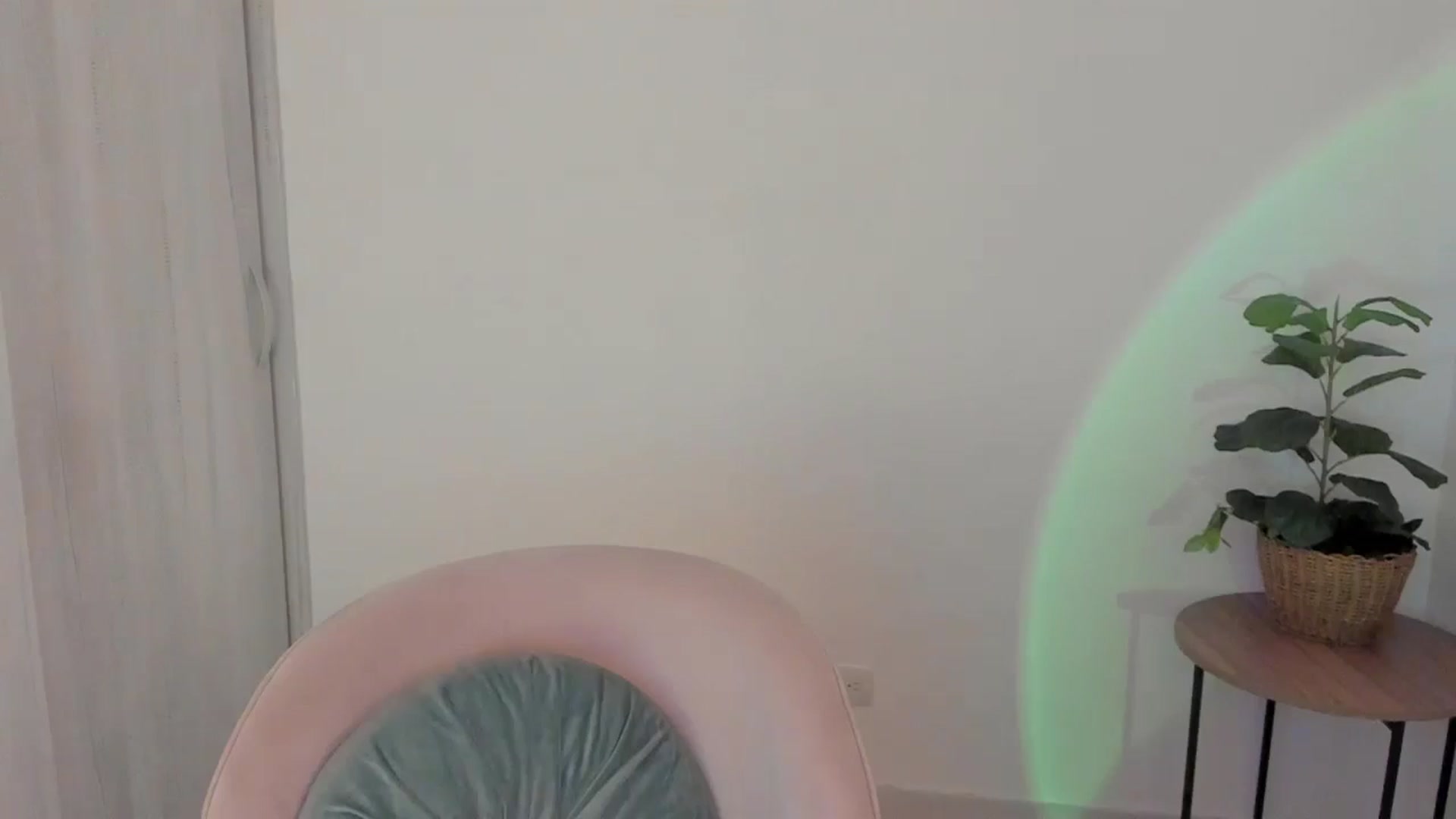 Gallery image thumbnail from sexyALISOM's myfreecams stream on, 04/21/2025, 17:13 image 18 of 20