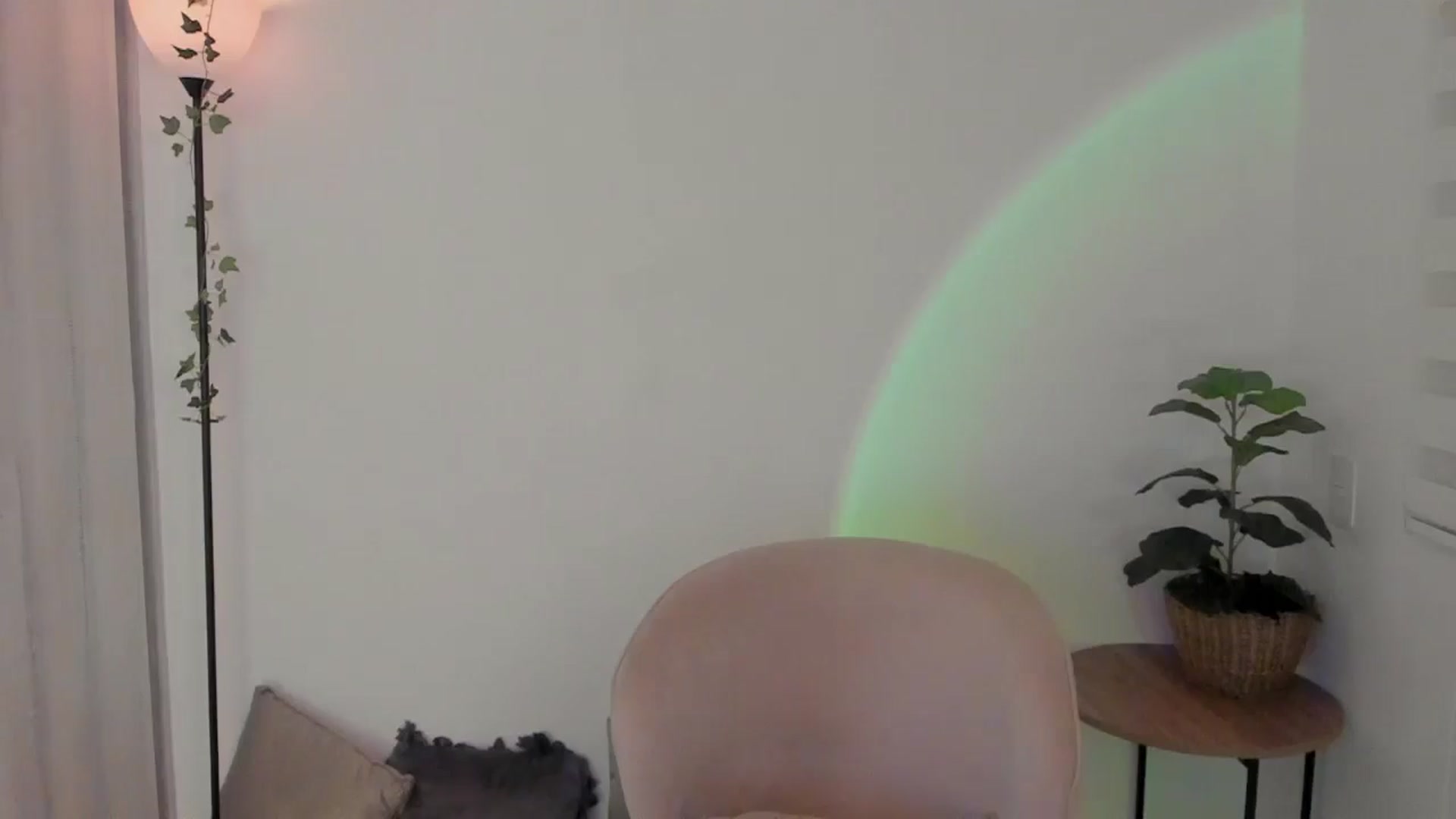 Gallery image thumbnail from sexyALISOM's myfreecams stream on, 05/17/2025, 10:50 image 17 of 20