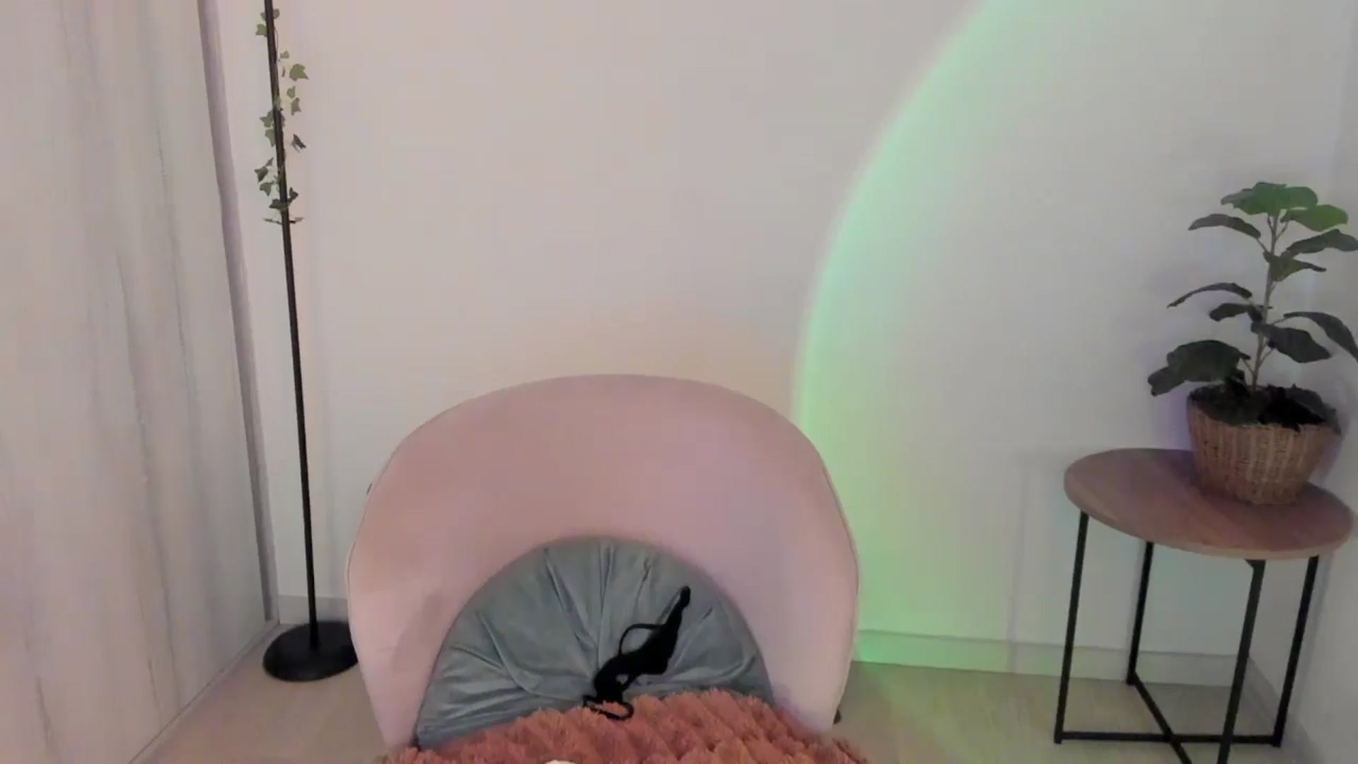 Gallery image thumbnail from sexyALISOM's myfreecams stream on, 06/07/2025, 13:00 image 7 of 20