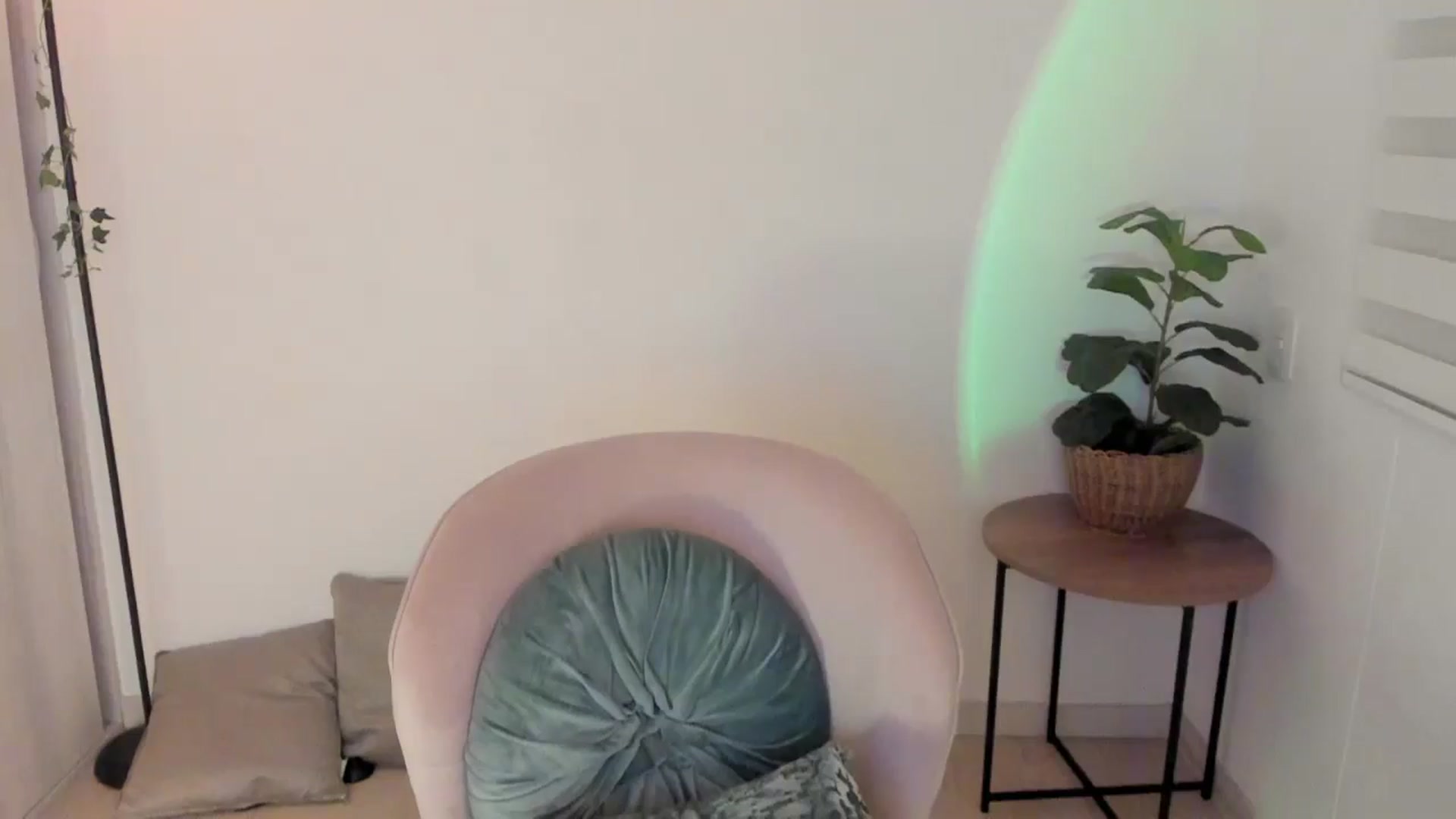 Gallery image thumbnail from sexyALISOM's myfreecams stream on, 07/16/2025, 11:21 image 5 of 20