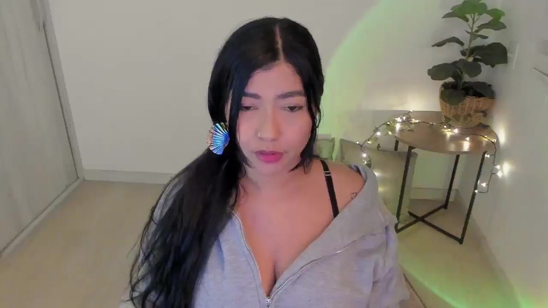 Gallery image thumbnail from sexyALISOM's myfreecams stream on, 11/17/2025, 09:43 image 9 of 20