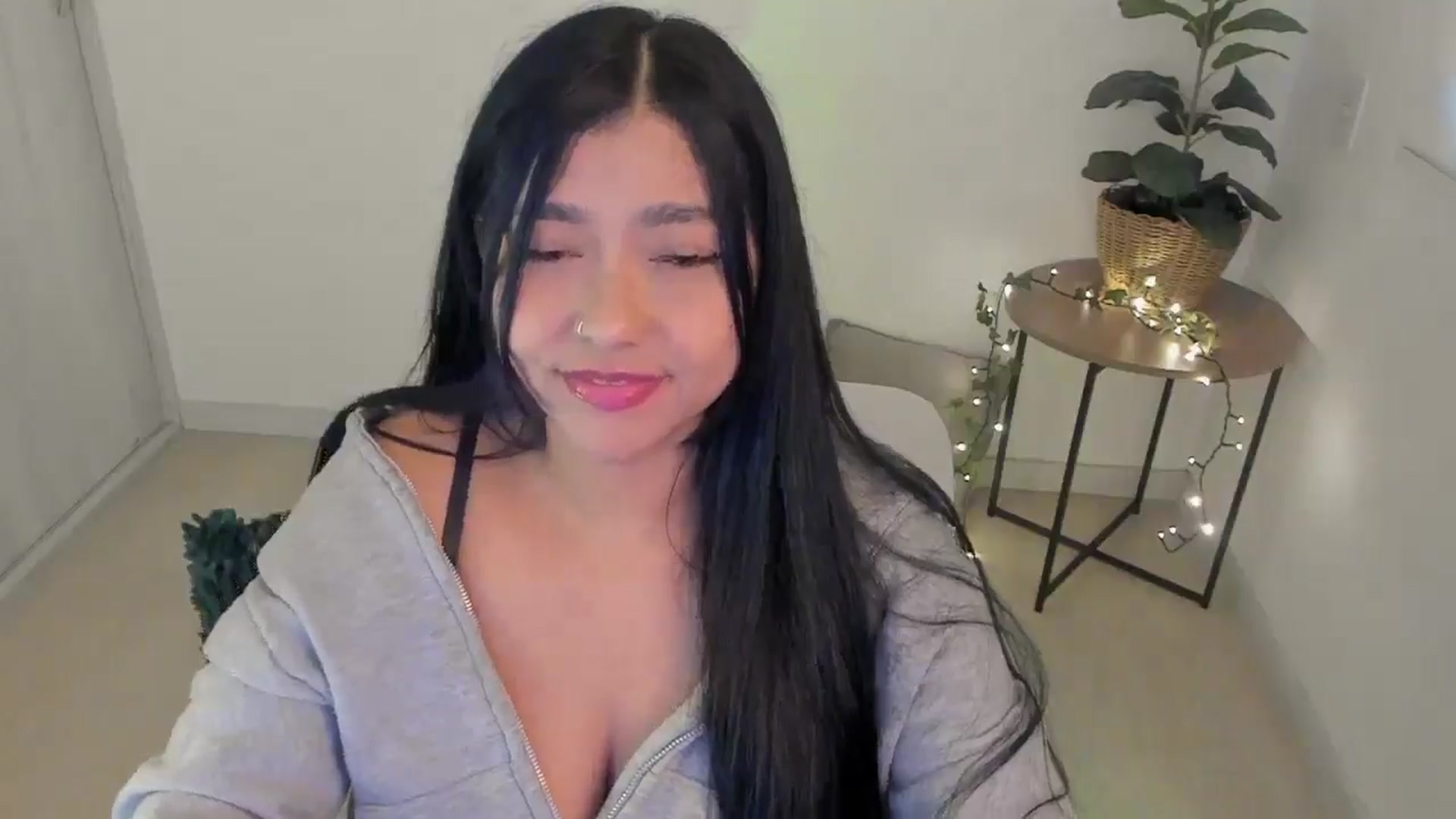 Gallery image thumbnail from sexyALISOM's myfreecams stream on, 11/22/2025, 14:48 image 13 of 20