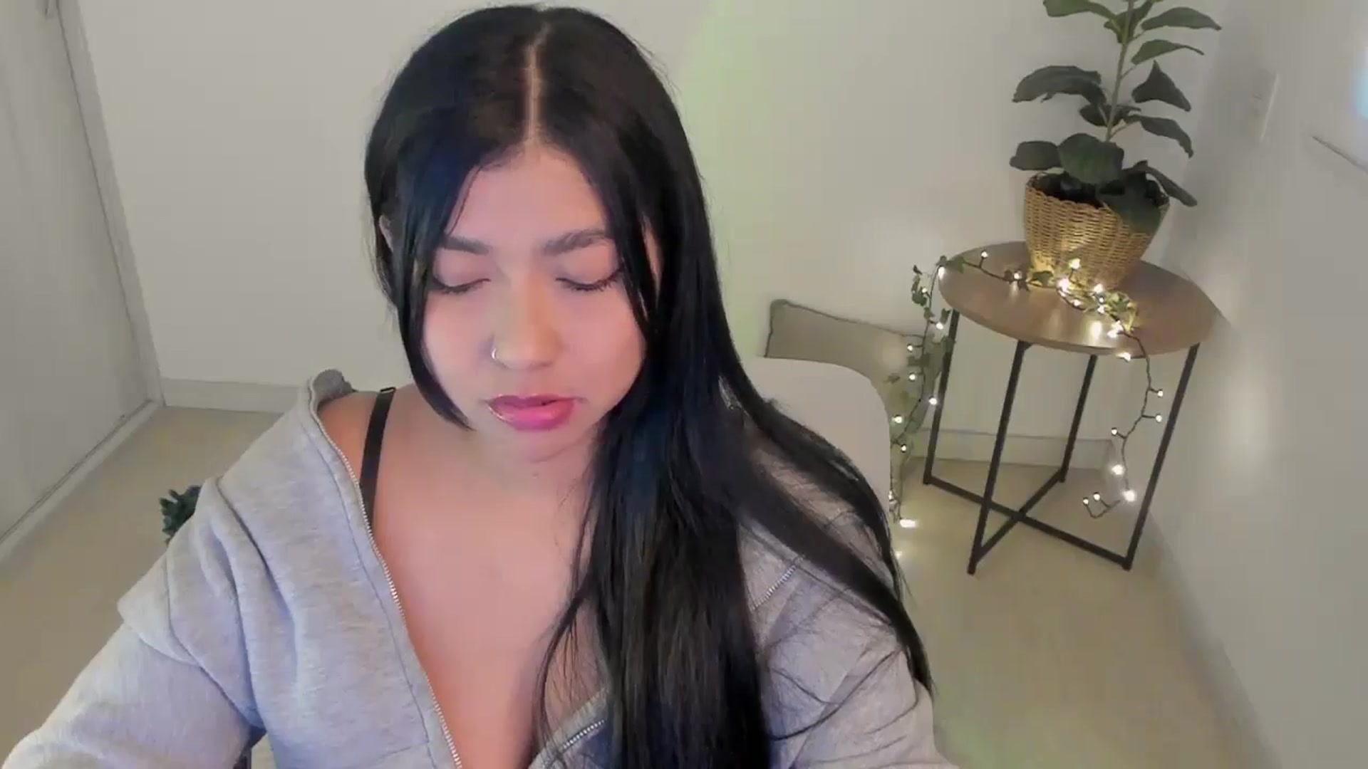 Gallery image thumbnail from sexyALISOM's myfreecams stream on, 11/22/2025, 14:48 image 10 of 20