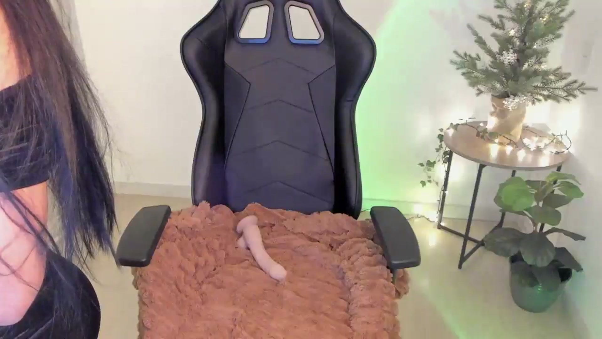 Gallery image thumbnail from sexyALISOM's myfreecams stream on, 12/04/2025, 10:20 image 10 of 20
