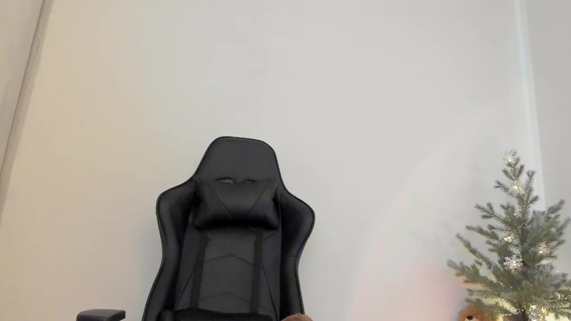 Gallery image thumbnail from sexyALISOM's myfreecams stream on, 12/06/2025, 14:31 image 1 of 20
