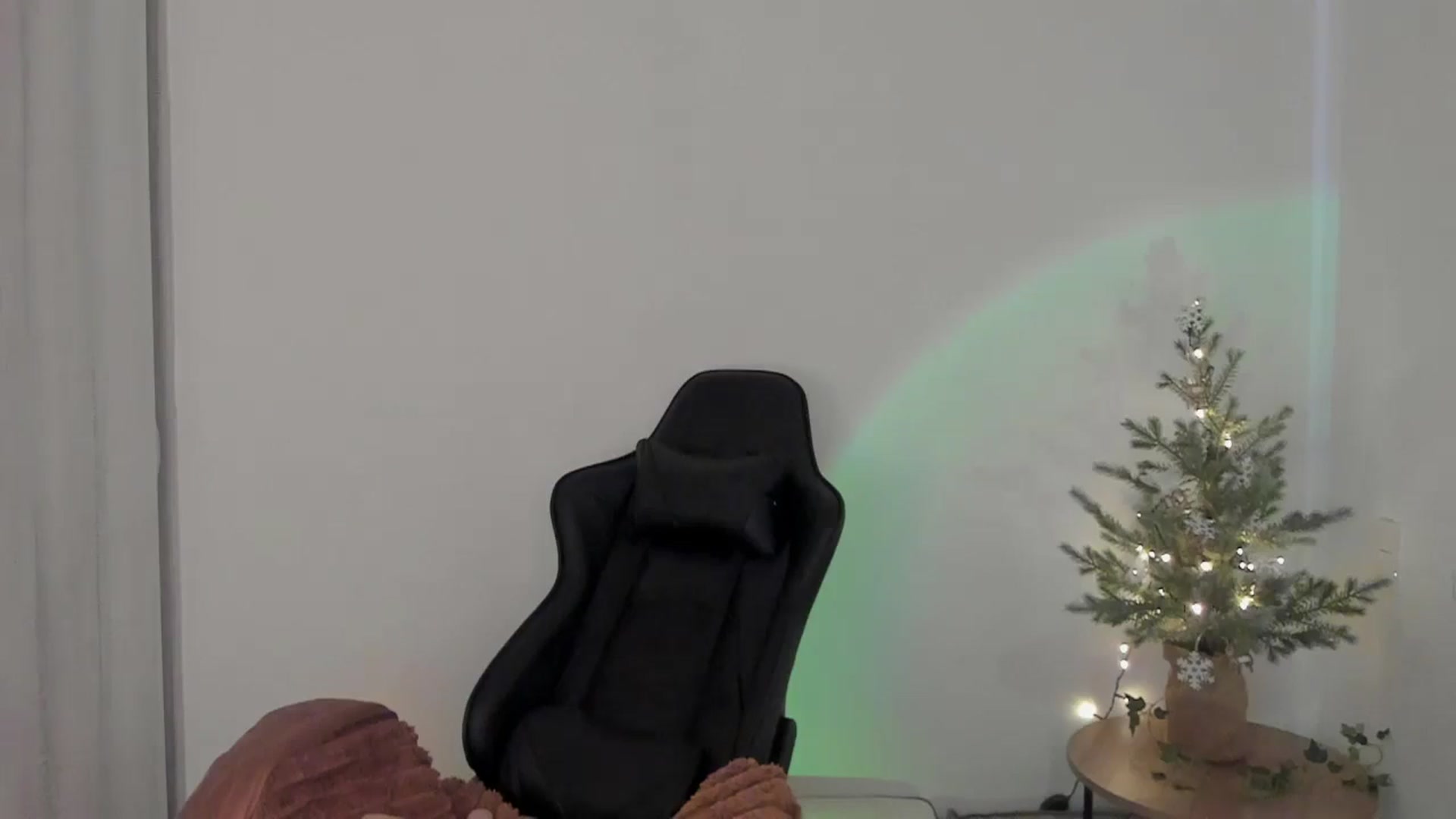 Gallery image thumbnail from sexyALISOM's myfreecams stream on, 12/16/2025, 16:23 image 9 of 20