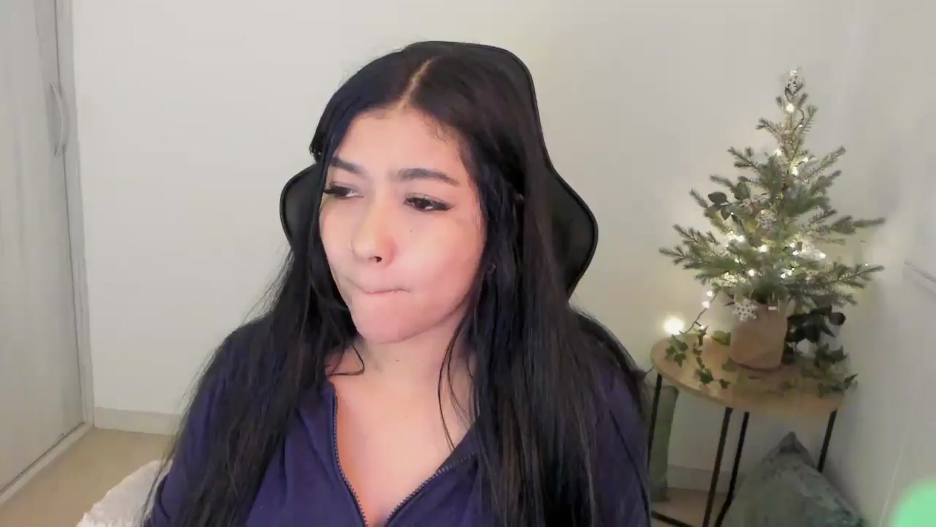 Gallery image thumbnail from sexyALISOM's myfreecams stream on, 12/20/2025, 14:25 image 19 of 20