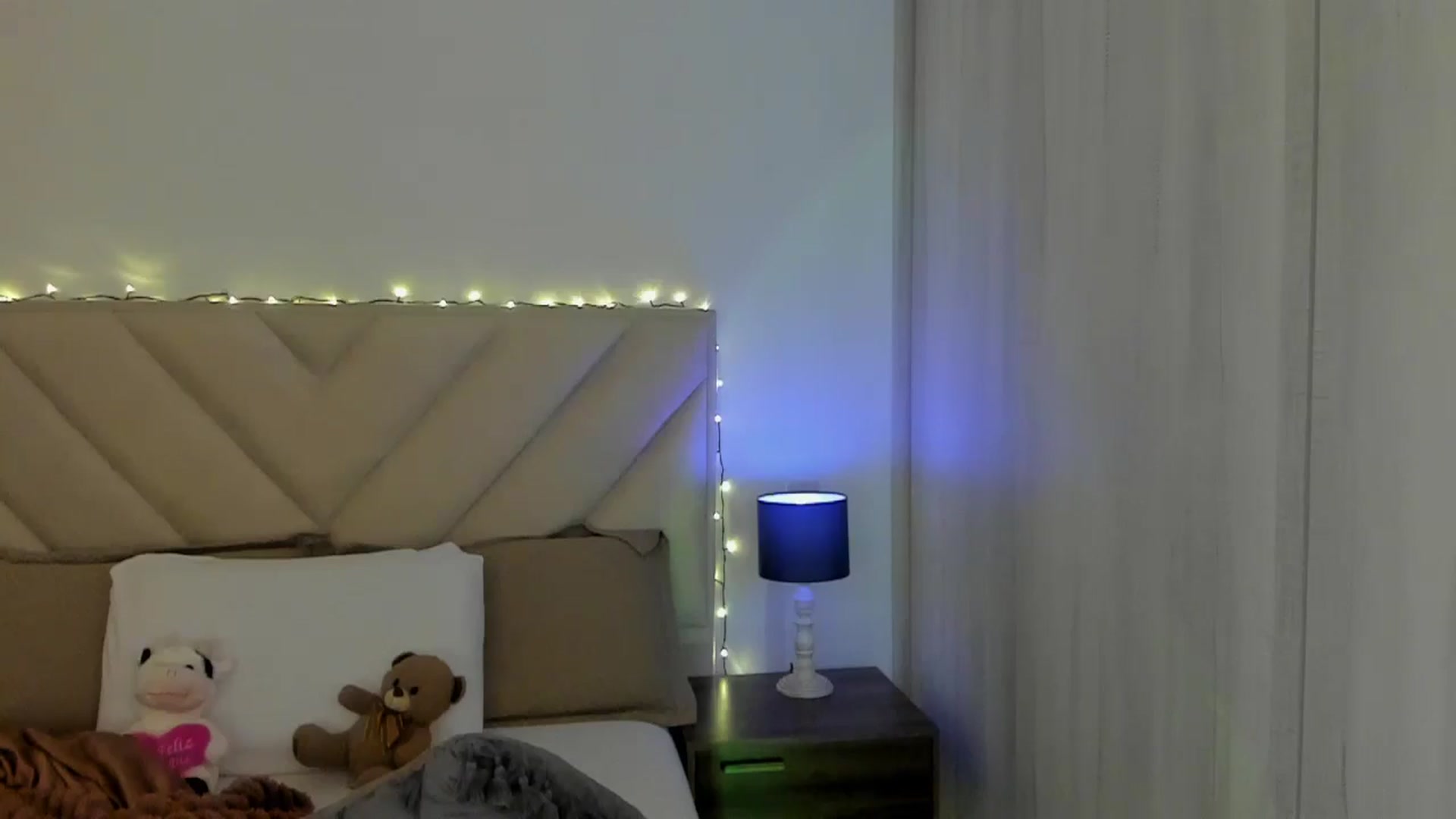 Gallery image thumbnail from sexyALISOM's myfreecams stream on, 12/27/2025, 18:21 image 18 of 20