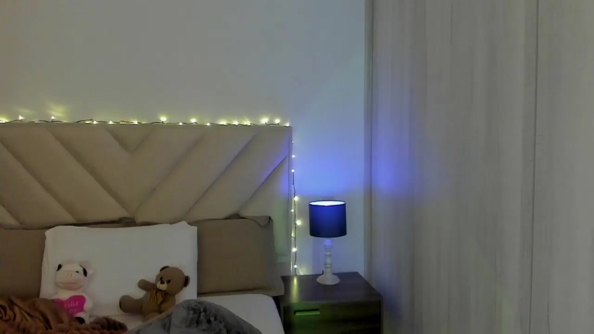 Gallery image thumbnail from sexyALISOM's myfreecams stream on, 12/27/2025, 18:21 image 17 of 20
