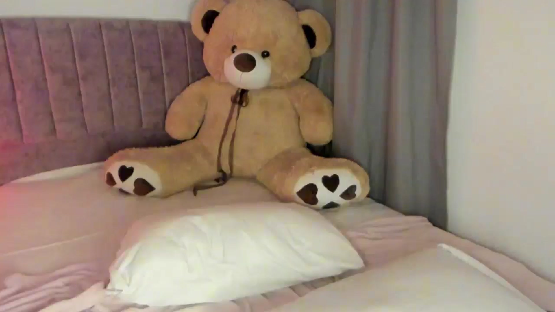 Gallery image thumbnail from sexyALISOM's myfreecams stream on, 04/06/2026, 10:57 image 8 of 20