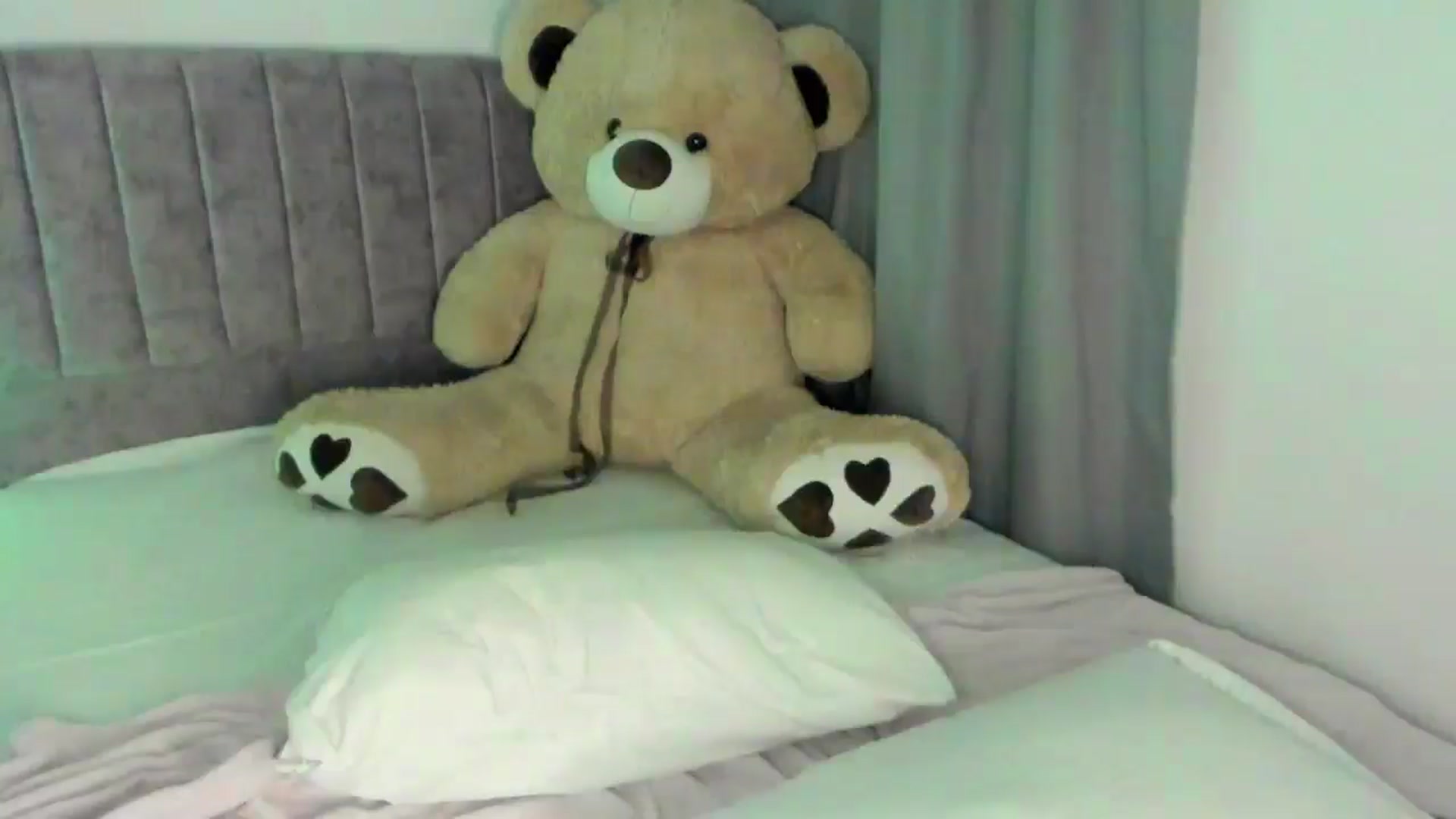 Gallery image thumbnail from sexyALISOM's myfreecams stream on, 04/06/2026, 10:57 image 10 of 20