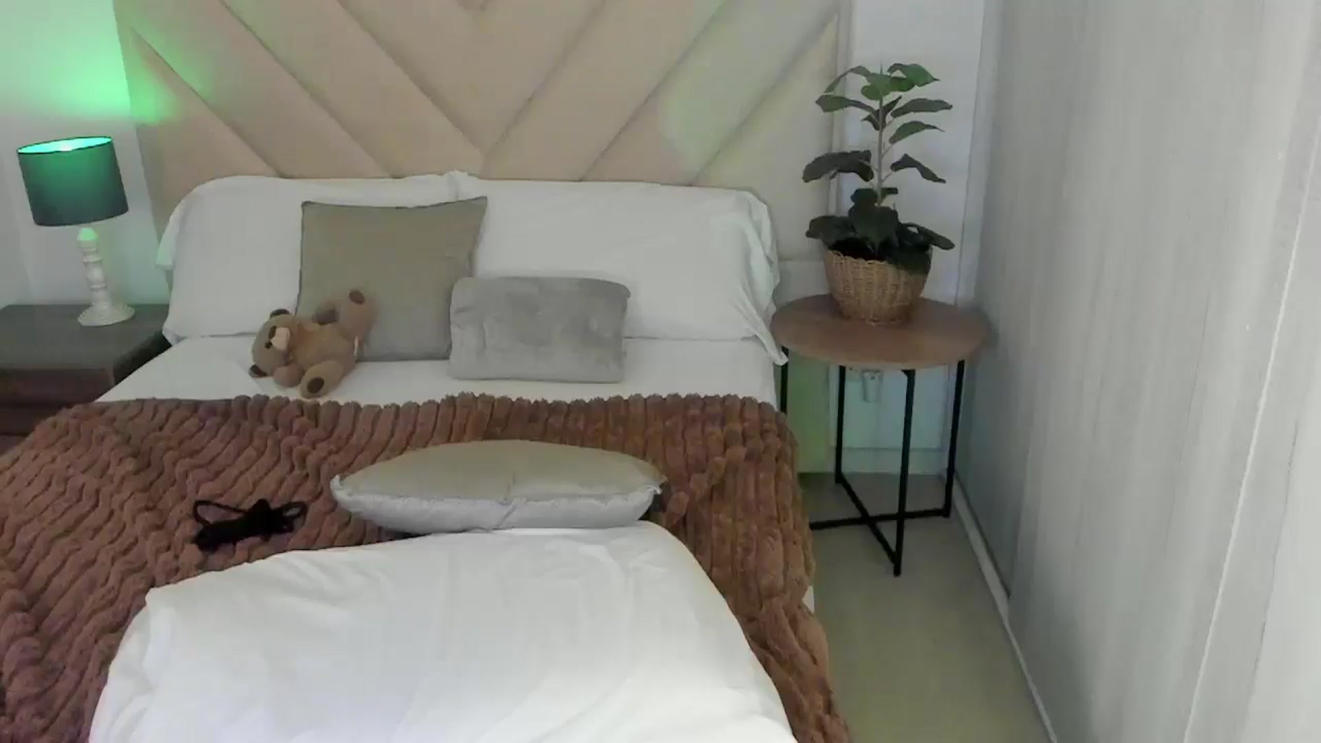 Gallery image thumbnail from sexyALISOM's myfreecams stream on, 04/23/2026, 13:37 image 5 of 20
