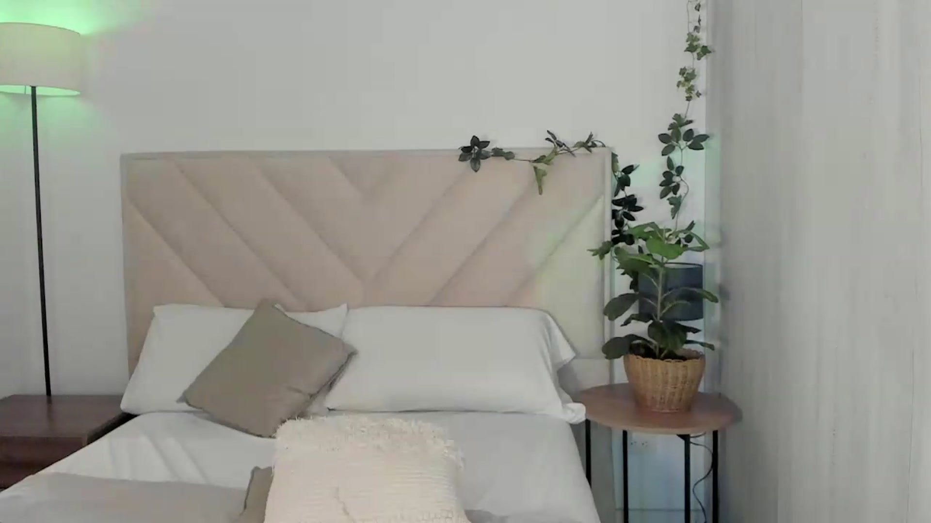 Gallery image thumbnail from sexyALISOM's myfreecams stream on, 05/31/2026, 11:26 image 10 of 20