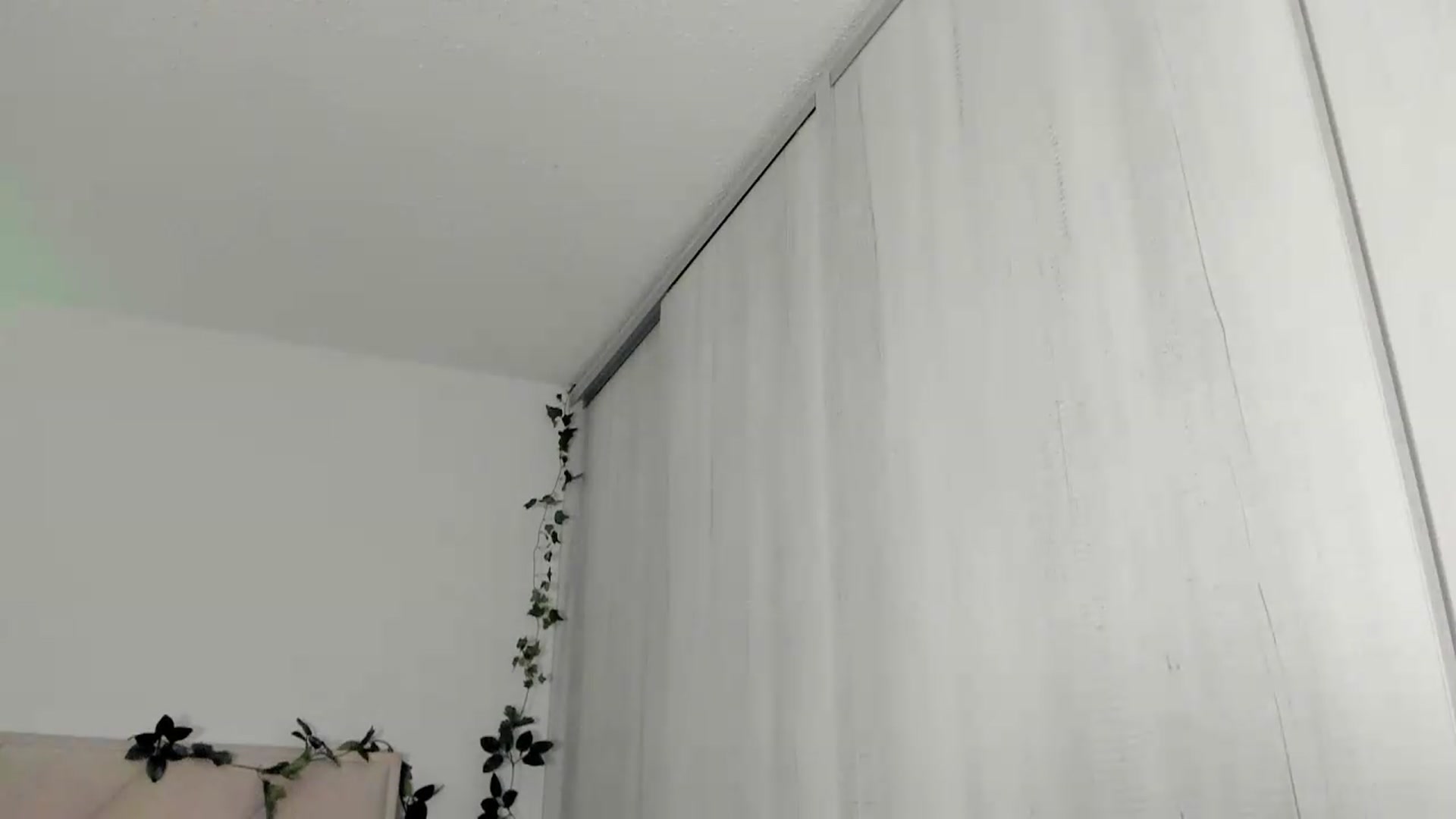 Gallery image thumbnail from sexyALISOM's myfreecams stream on, 06/01/2026, 12:01 image 6 of 20