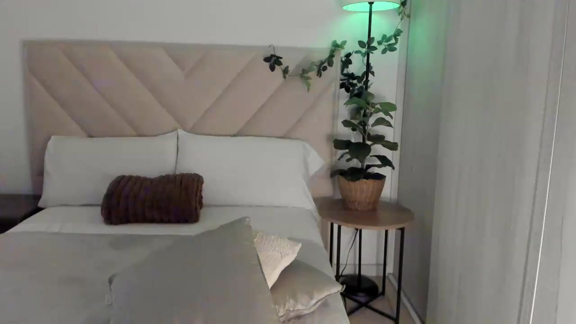 Gallery image thumbnail from sexyALISOM's myfreecams stream on, 06/13/2026, 12:57 image 4 of 20