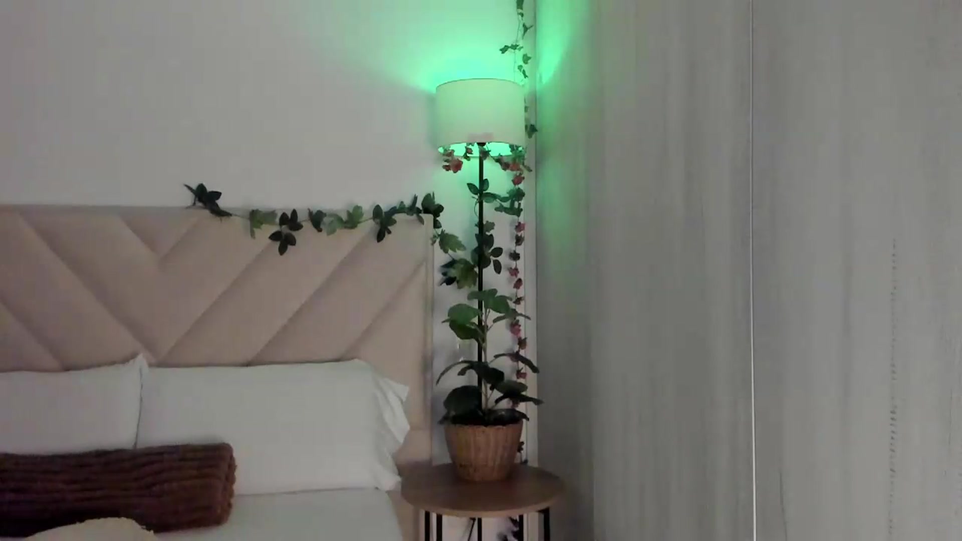 Gallery image thumbnail from sexyALISOM's myfreecams stream on, 06/14/2026, 13:01 image 11 of 20