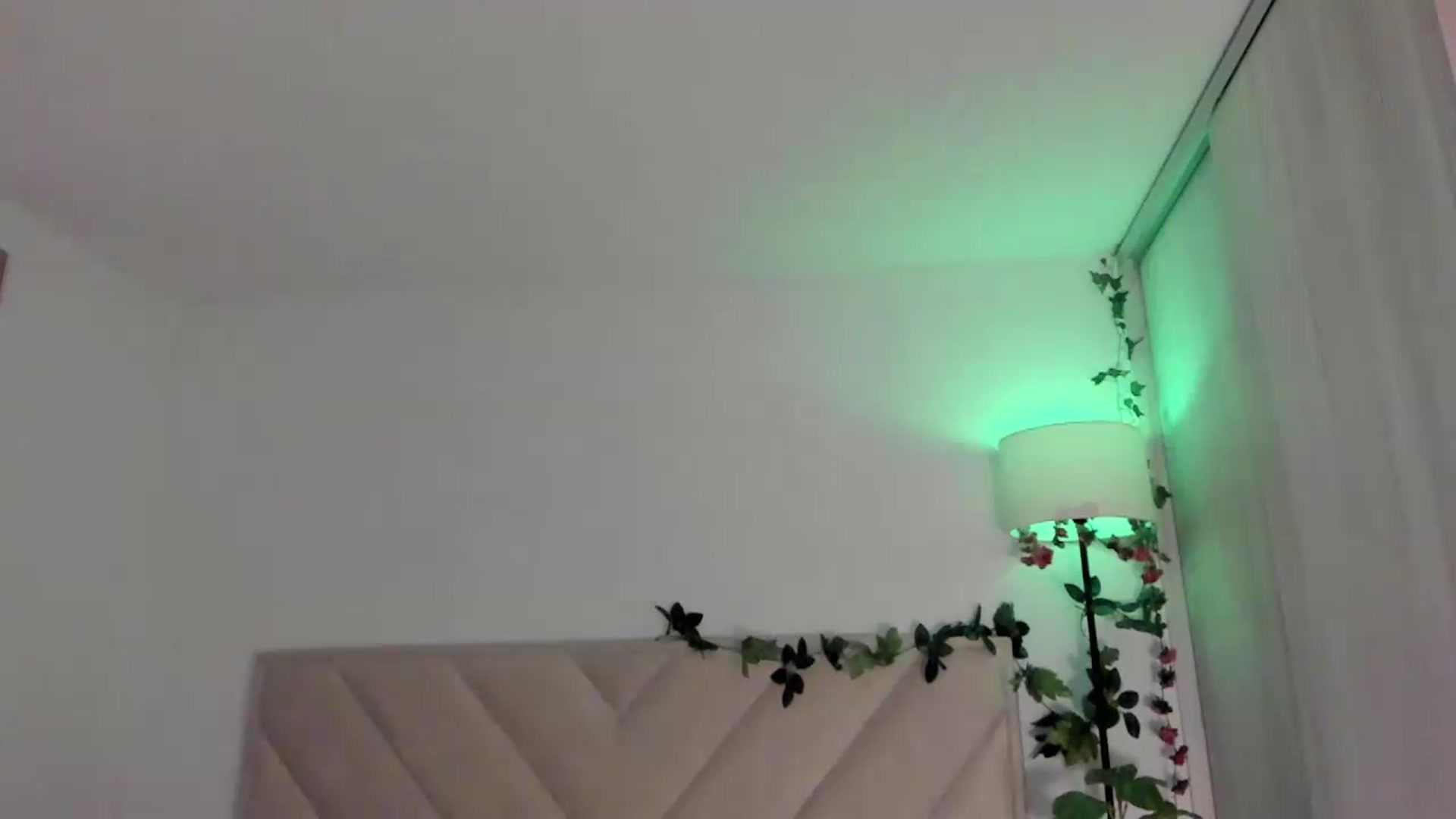 Gallery image thumbnail from sexyALISOM's myfreecams stream on, 06/15/2026, 13:15 image 2 of 20