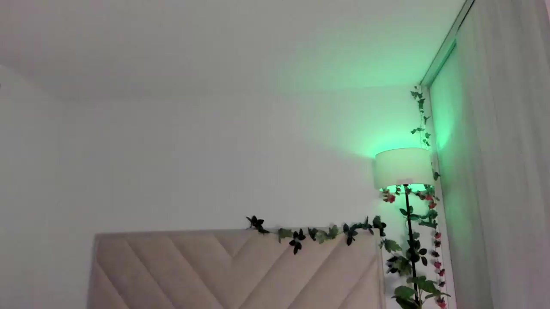 Gallery image thumbnail from sexyALISOM's myfreecams stream on, 06/15/2026, 13:15 image 1 of 20