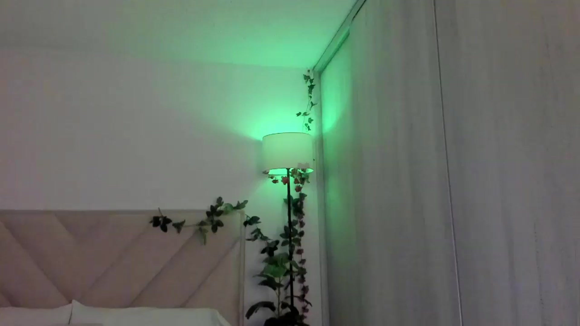 Gallery image thumbnail from sexyALISOM's myfreecams stream on, 06/21/2026, 11:38 image 1 of 20