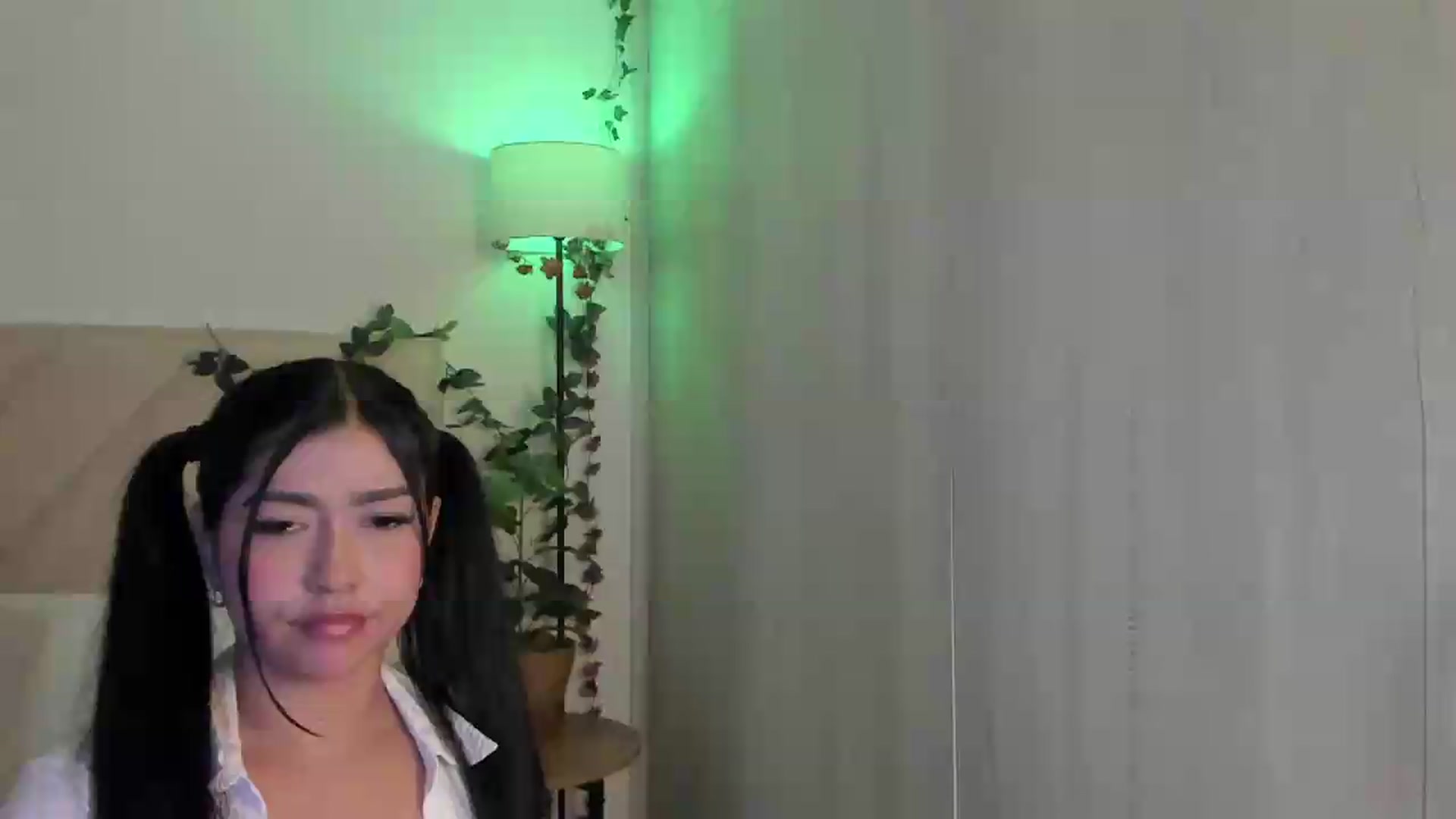 Gallery image thumbnail from sexyALISOM's myfreecams stream on, 06/22/2026, 13:45 image 1 of 20