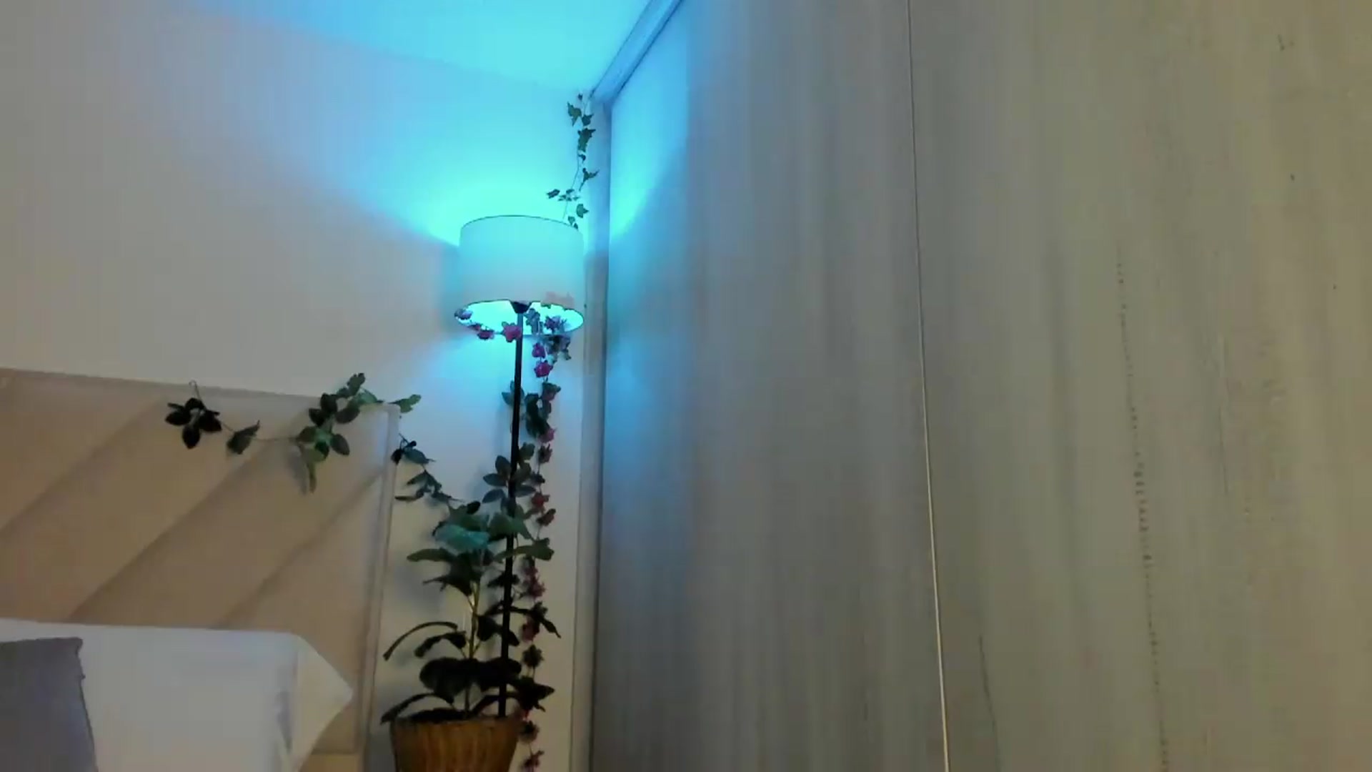 Gallery image thumbnail from sexyALISOM's myfreecams stream on, 06/27/2026, 12:46 image 4 of 20