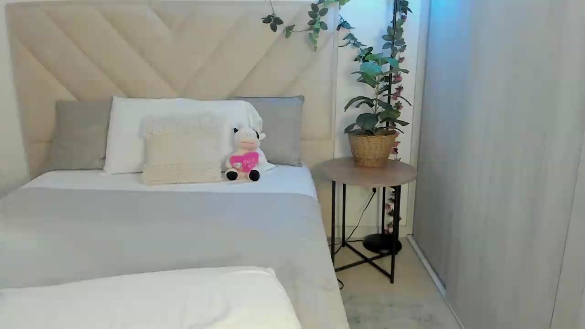 Gallery image thumbnail from sexyALISOM's myfreecams stream on, 07/02/2026, 14:05 image 11 of 20