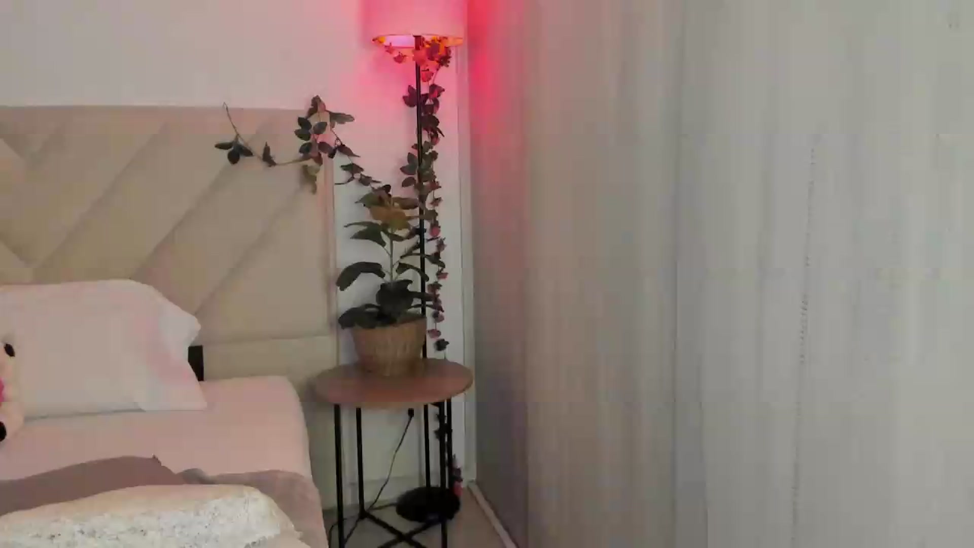 Gallery image thumbnail from sexyALISOM's myfreecams stream on, 07/09/2026, 14:03 image 17 of 20