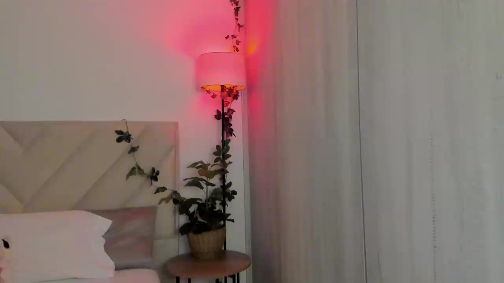 Gallery image thumbnail from sexyALISOM's myfreecams stream on, 07/13/2026, 14:15 image 19 of 20