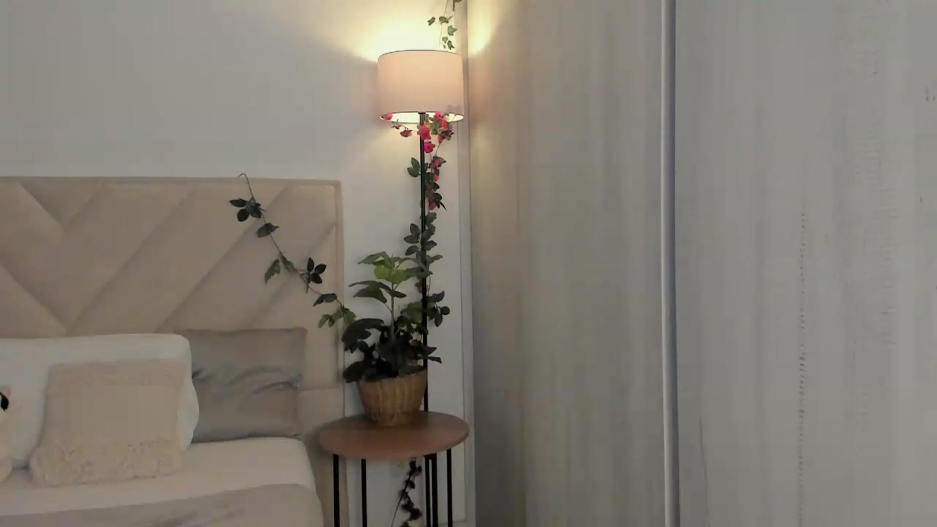 Gallery image thumbnail from sexyALISOM's myfreecams stream on, 07/15/2026, 14:51 image 4 of 20
