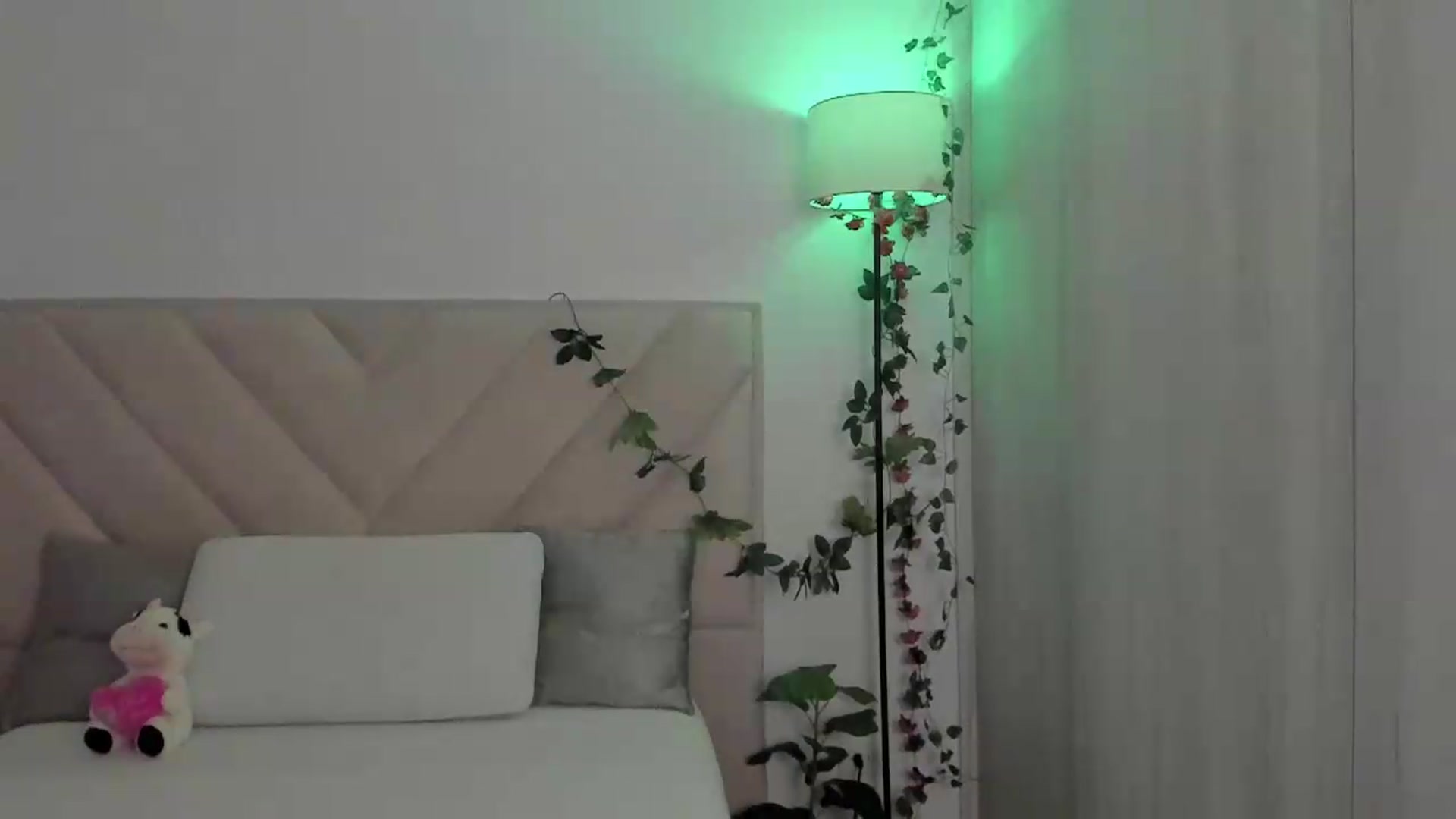 Gallery image thumbnail from sexyALISOM's myfreecams stream on, 07/27/2026, 14:39 image 17 of 20
