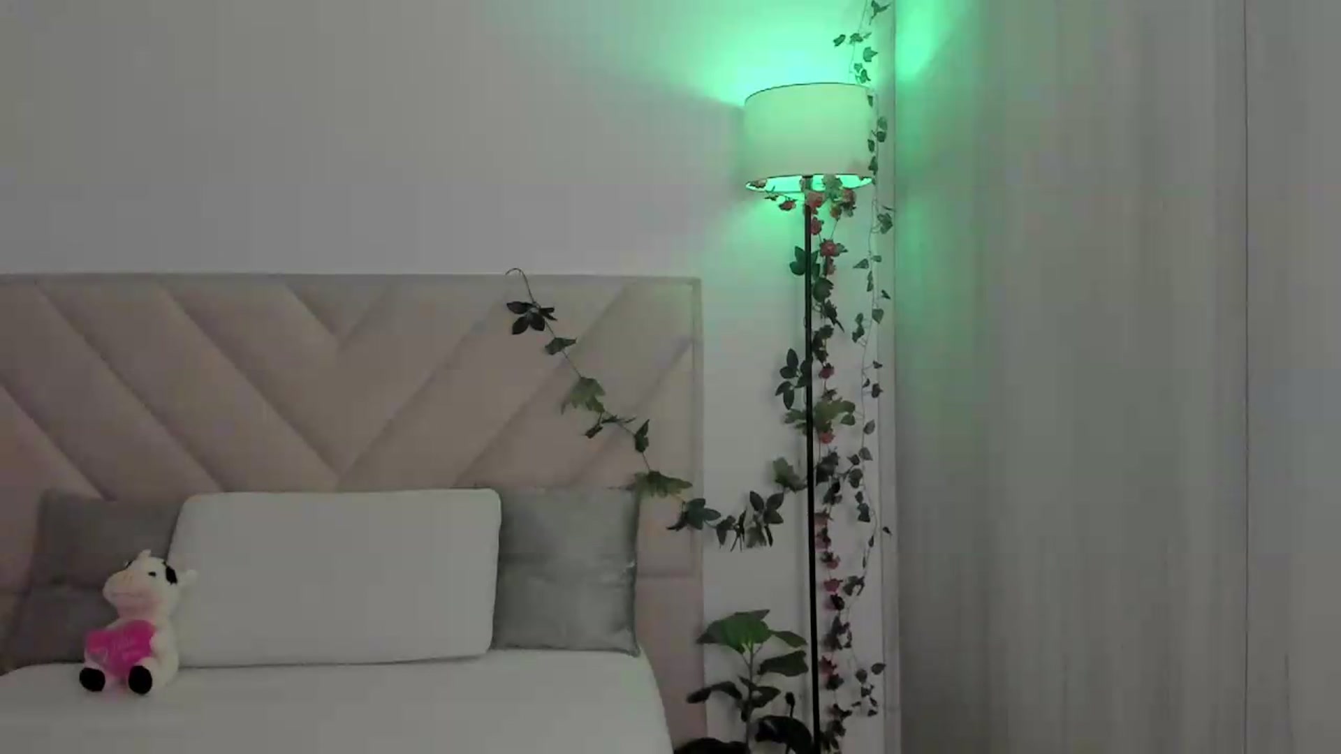 Gallery image thumbnail from sexyALISOM's myfreecams stream on, 07/27/2026, 14:39 image 16 of 20
