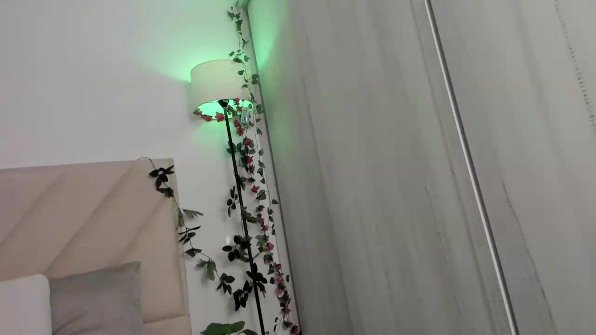 Gallery image thumbnail from sexyALISOM's myfreecams stream on, 08/17/2026, 16:59 image 7 of 20