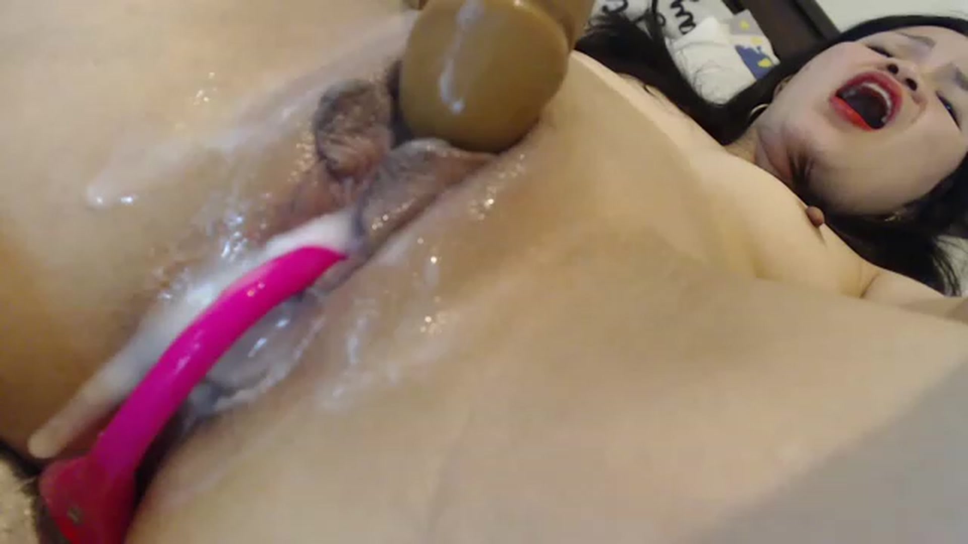 Gallery image thumbnail from sexy_rosana's myfreecams stream on, 01/02/2023, 09:06 image 3 of 20