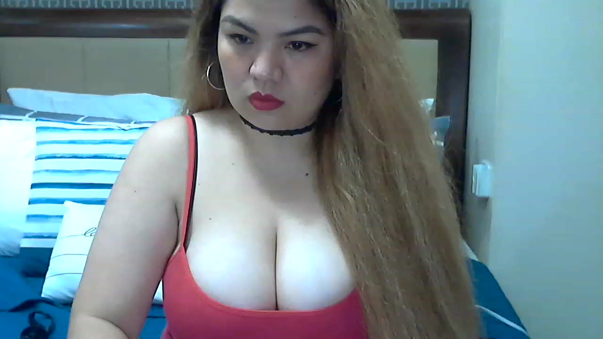 Gallery image thumbnail from sexy_supriya's myfreecams stream on, 02/19/2023, 17:49 image 10 of 20