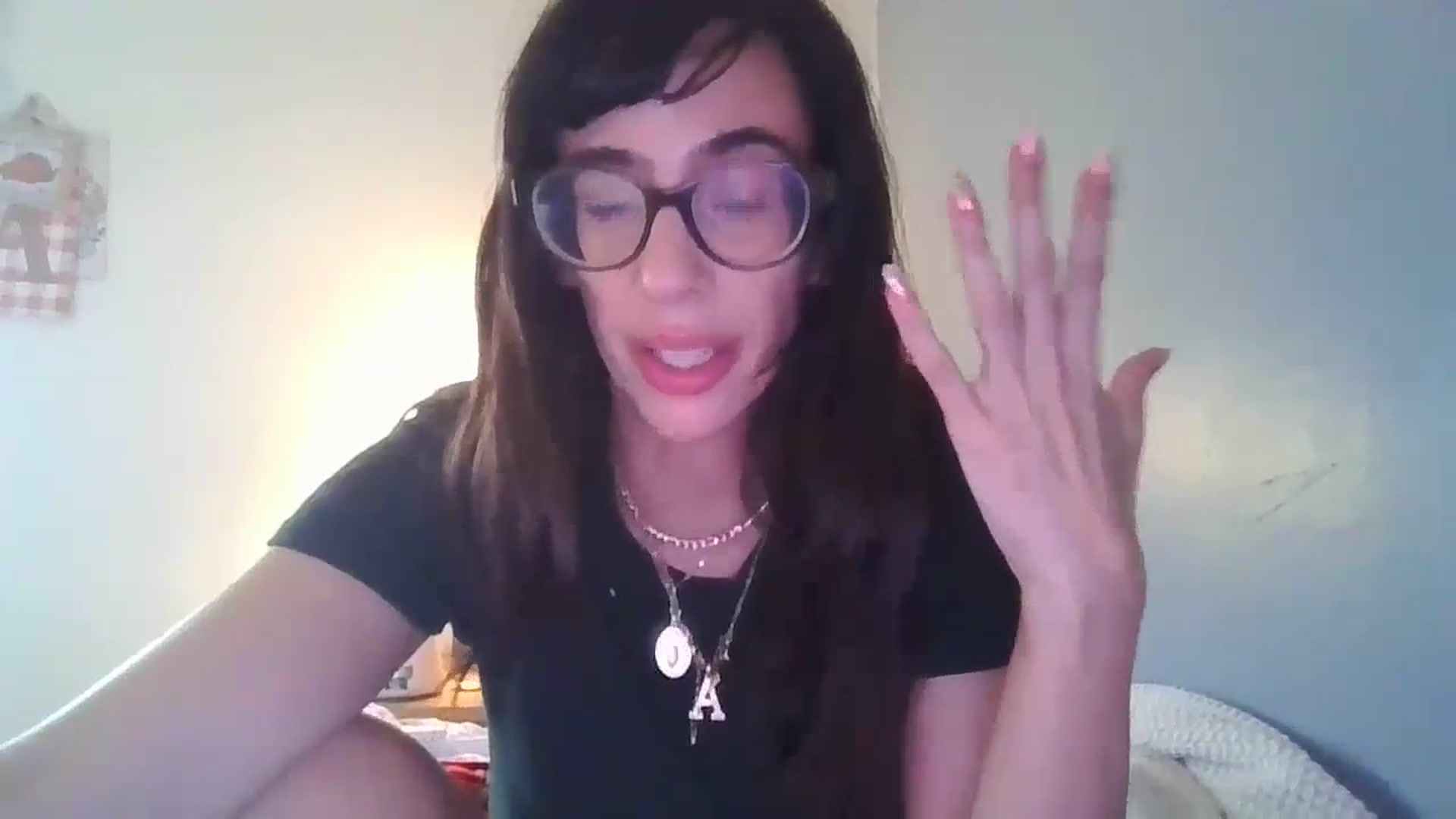 Gallery image thumbnail from sexyashlie's myfreecams stream on, 10/16/2023, 21:36 image 16 of 20
