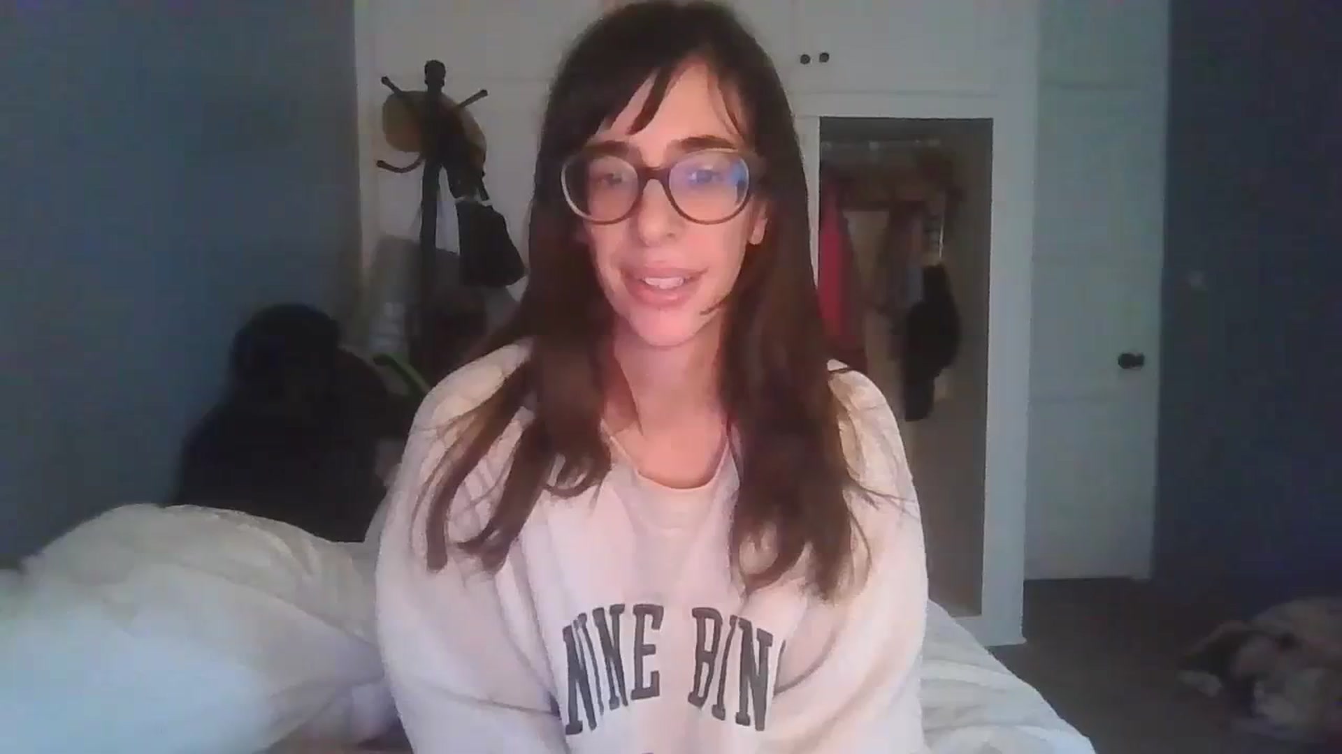 Gallery image thumbnail from sexyashlie's myfreecams stream on, 10/18/2023, 24:55 image 6 of 20