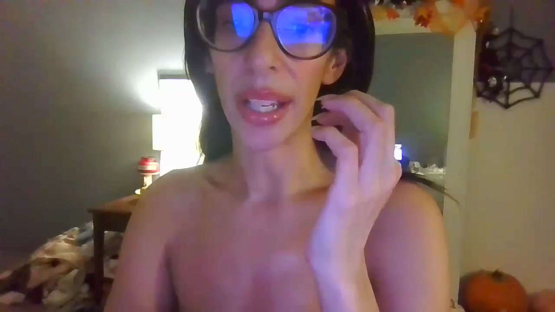 Gallery image thumbnail from sexyashlie's myfreecams stream on, 10/18/2023, 07:29 image 12 of 20
