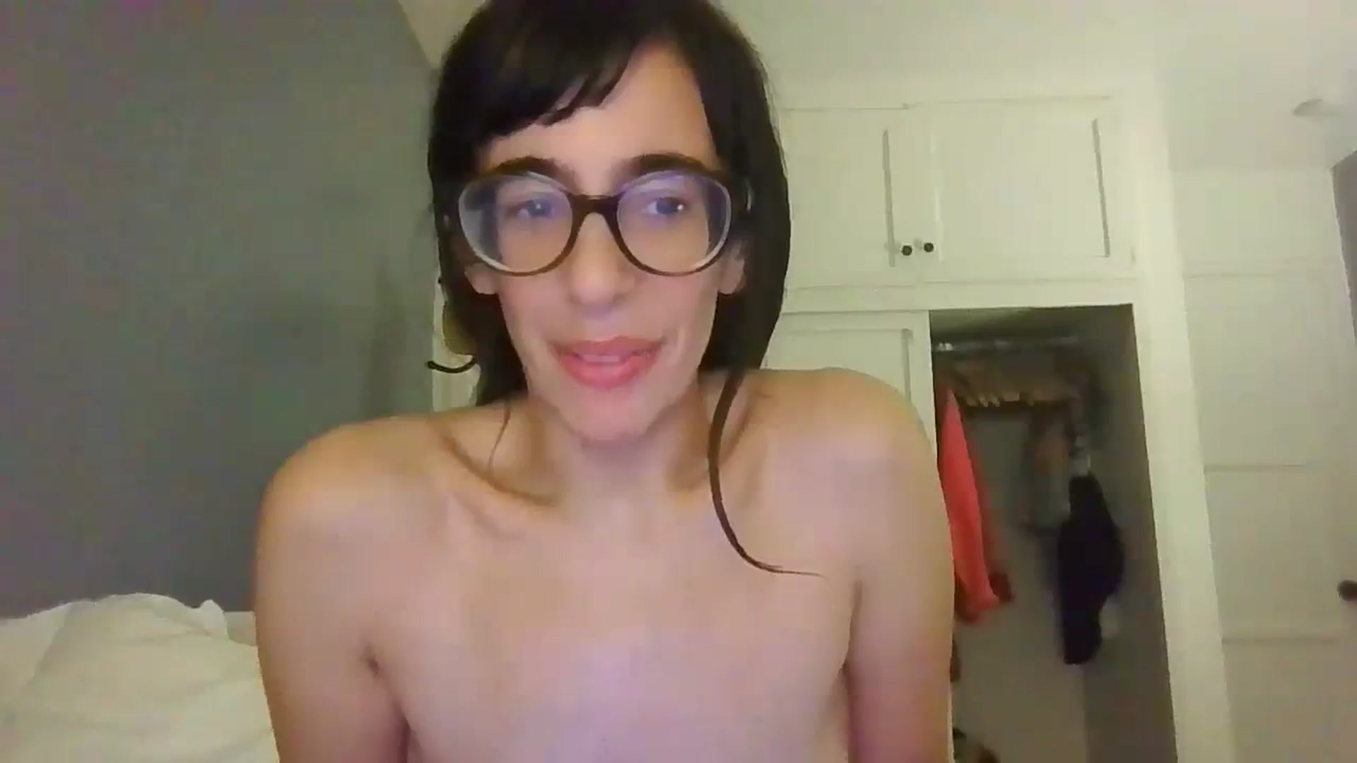 Gallery image thumbnail from sexyashlie's myfreecams stream on, 10/18/2023, 08:28 image 3 of 20