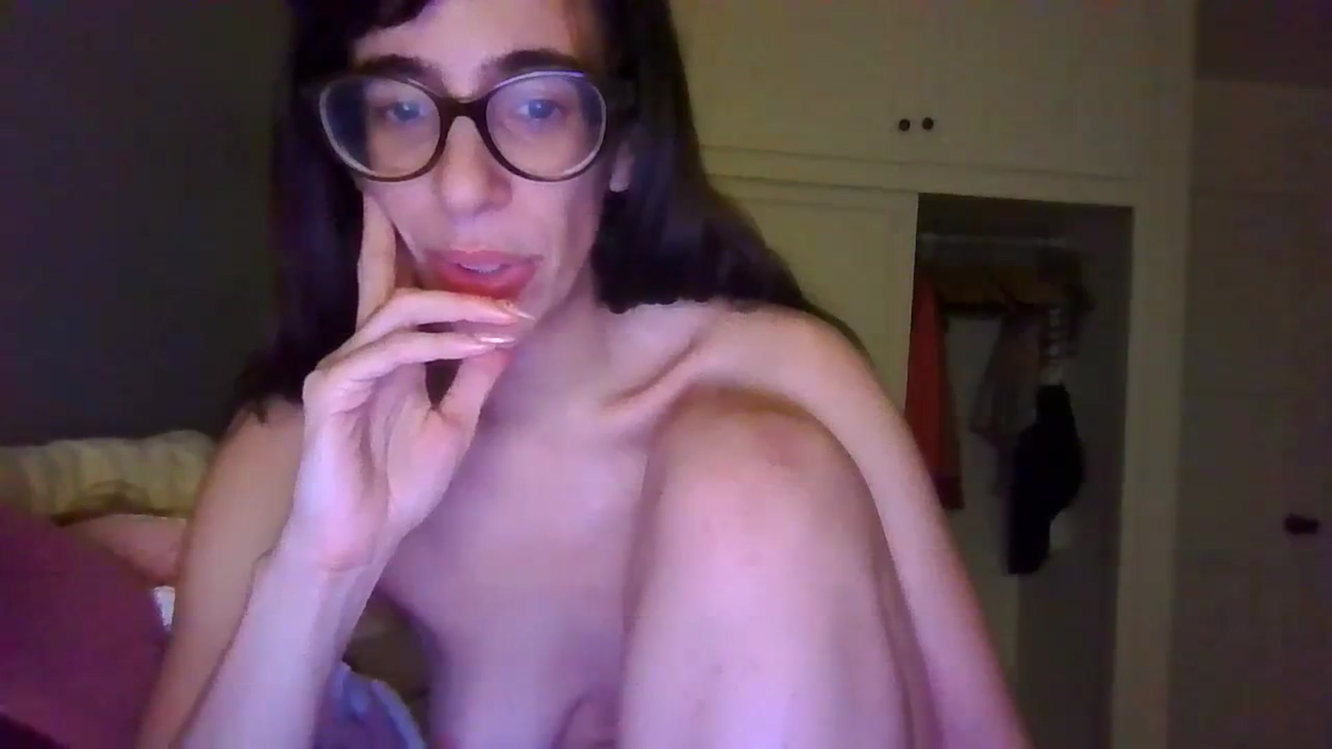 Gallery image thumbnail from sexyashlie's myfreecams stream on, 10/18/2023, 10:45 image 16 of 20