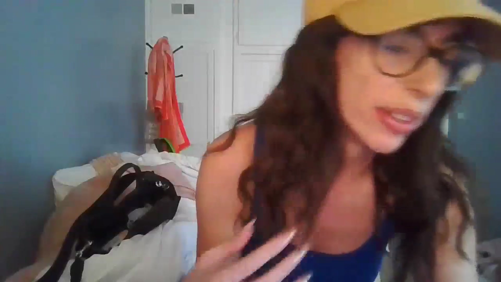 Gallery image thumbnail from sexyashlie's myfreecams stream on, 10/18/2023, 20:44 image 17 of 20