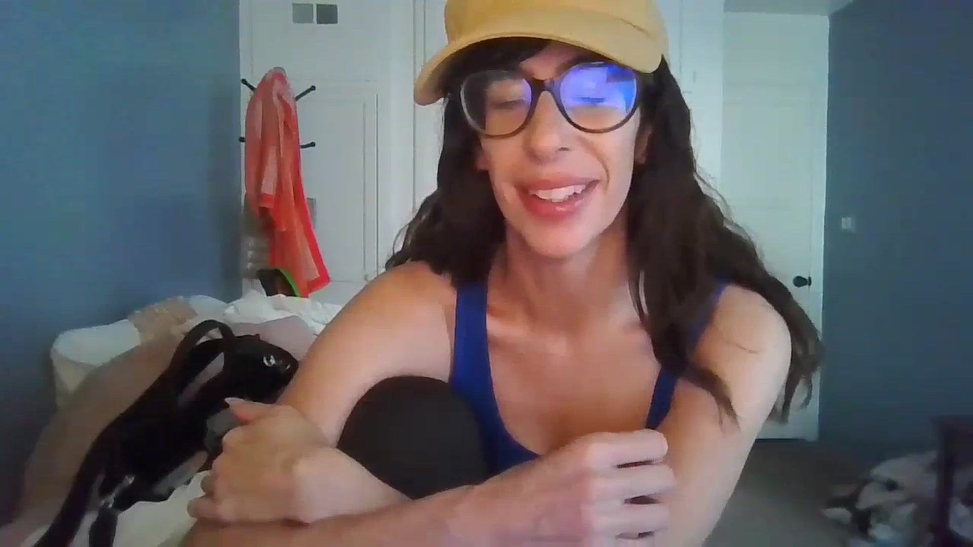 Gallery image thumbnail from sexyashlie's myfreecams stream on, 10/18/2023, 20:44 image 18 of 20