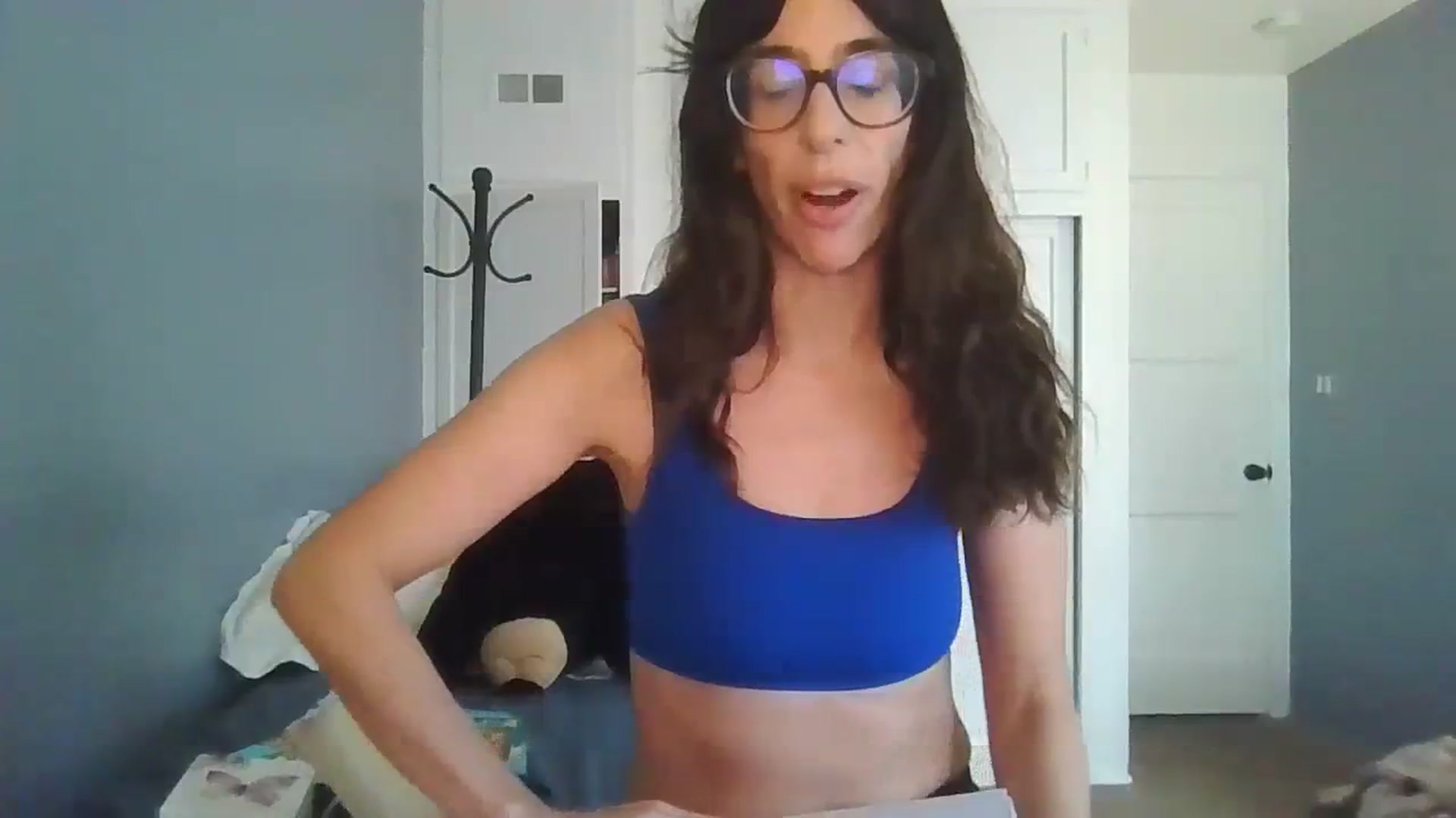 Gallery image thumbnail from sexyashlie's myfreecams stream on, 10/18/2023, 23:41 image 7 of 20