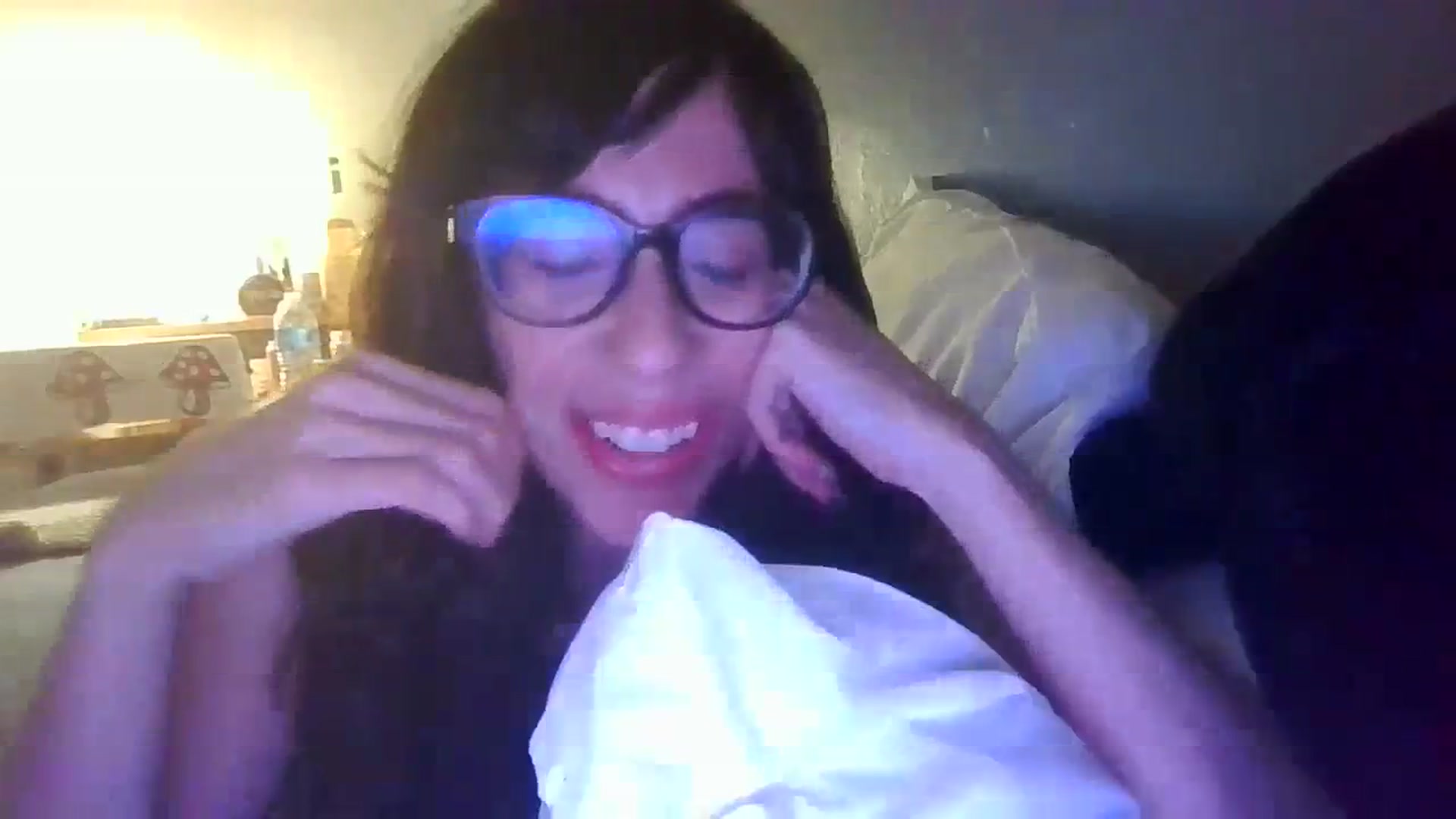 Gallery image thumbnail from sexyashlie's myfreecams stream on, 10/19/2023, 02:32 image 10 of 20