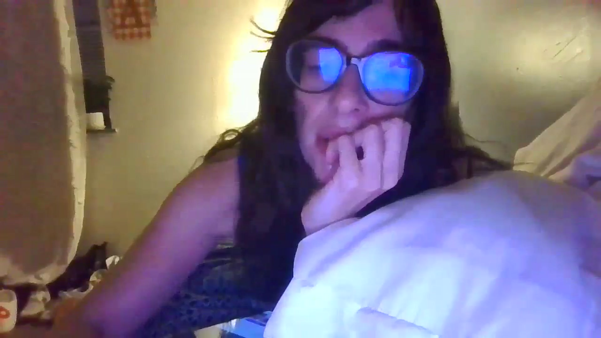 Gallery image thumbnail from sexyashlie's myfreecams stream on, 10/19/2023, 02:32 image 14 of 20